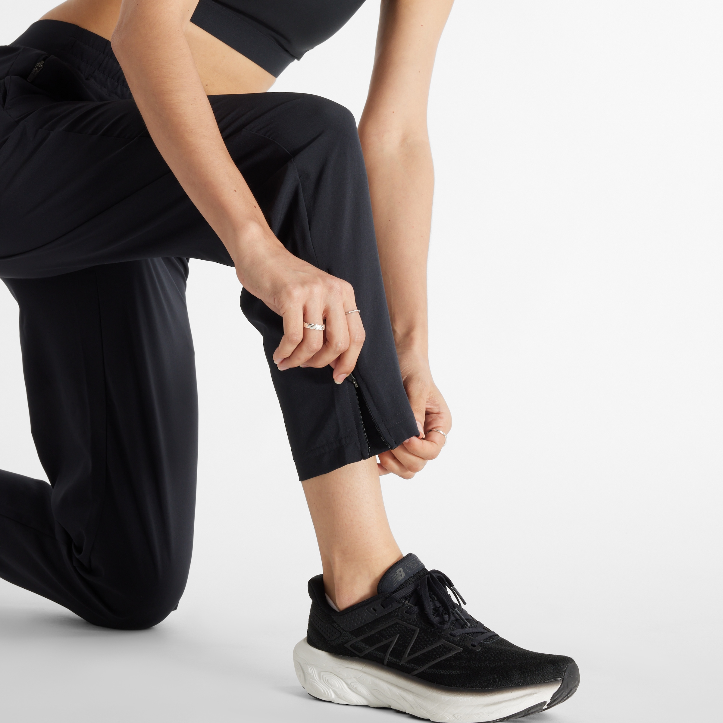 New Balance Trainingshose »Sport Essentials Performance Woven Pant«
