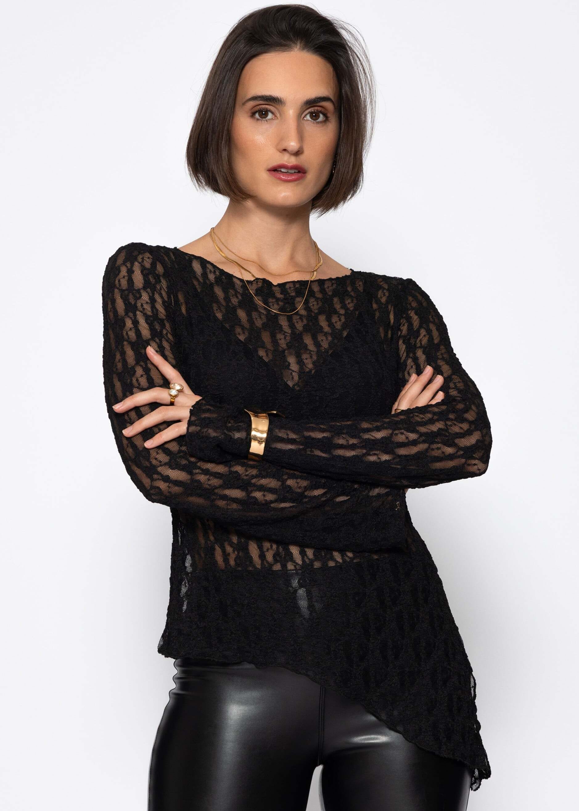 SASSYCLASSY Langarmshirt »Asymmetrisches Spitzenoberteil« Strukturiertes Langarmshirt mit Rundhals und figurbetontem Schnitt