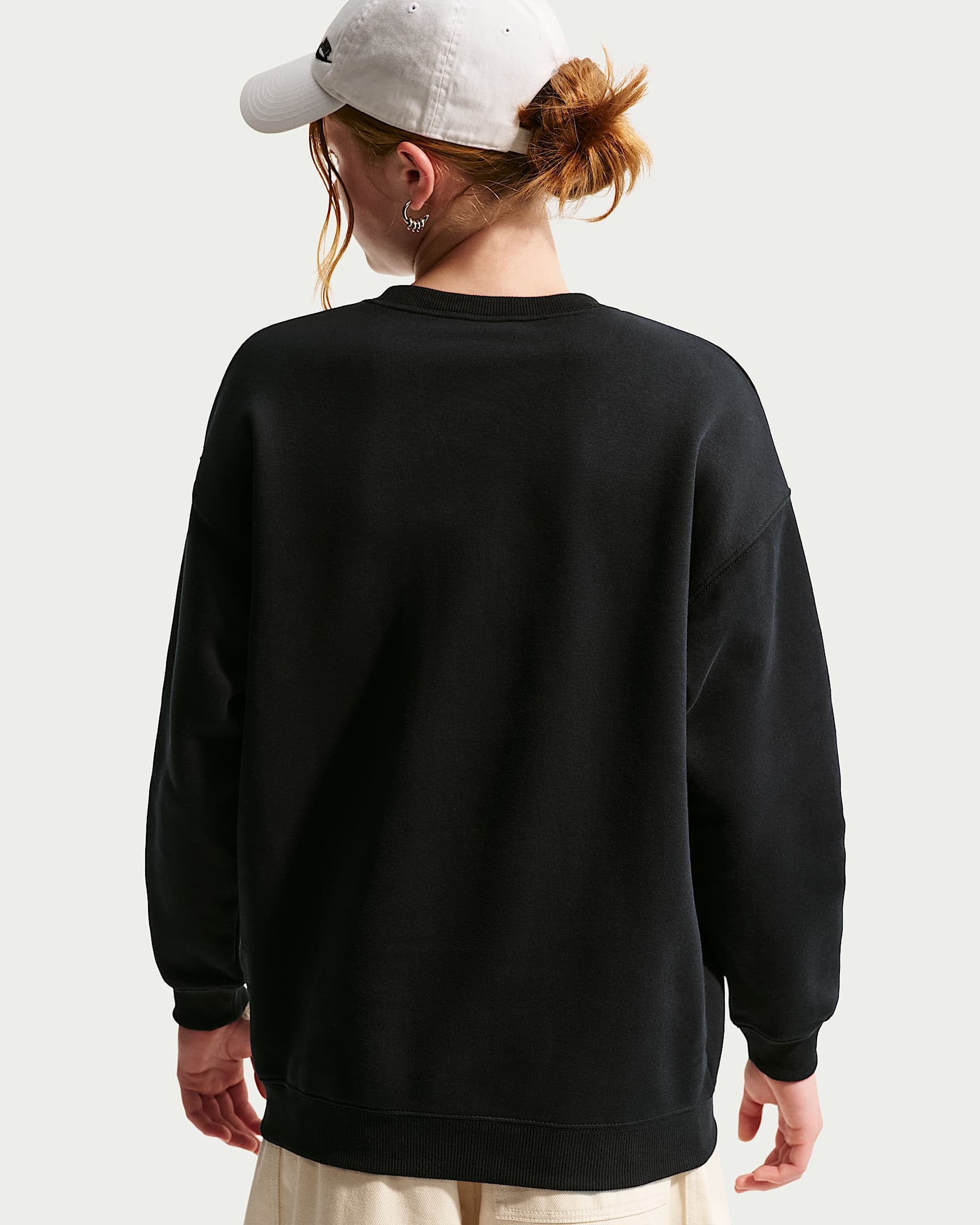 Nike Sportswear Sweatshirt »G NSW STDIO FLC OVRSZD CRW AOP«, mit Rundhalsausschnitt, aus angerauter Sweatware
