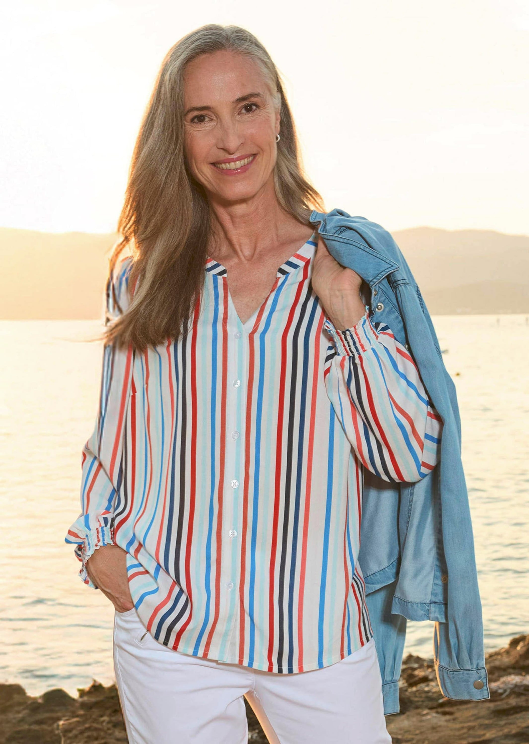 GOLDNER Klassische Bluse »Streifenbluse mit Smokdetails« Sattel an Schulter und Rückteil