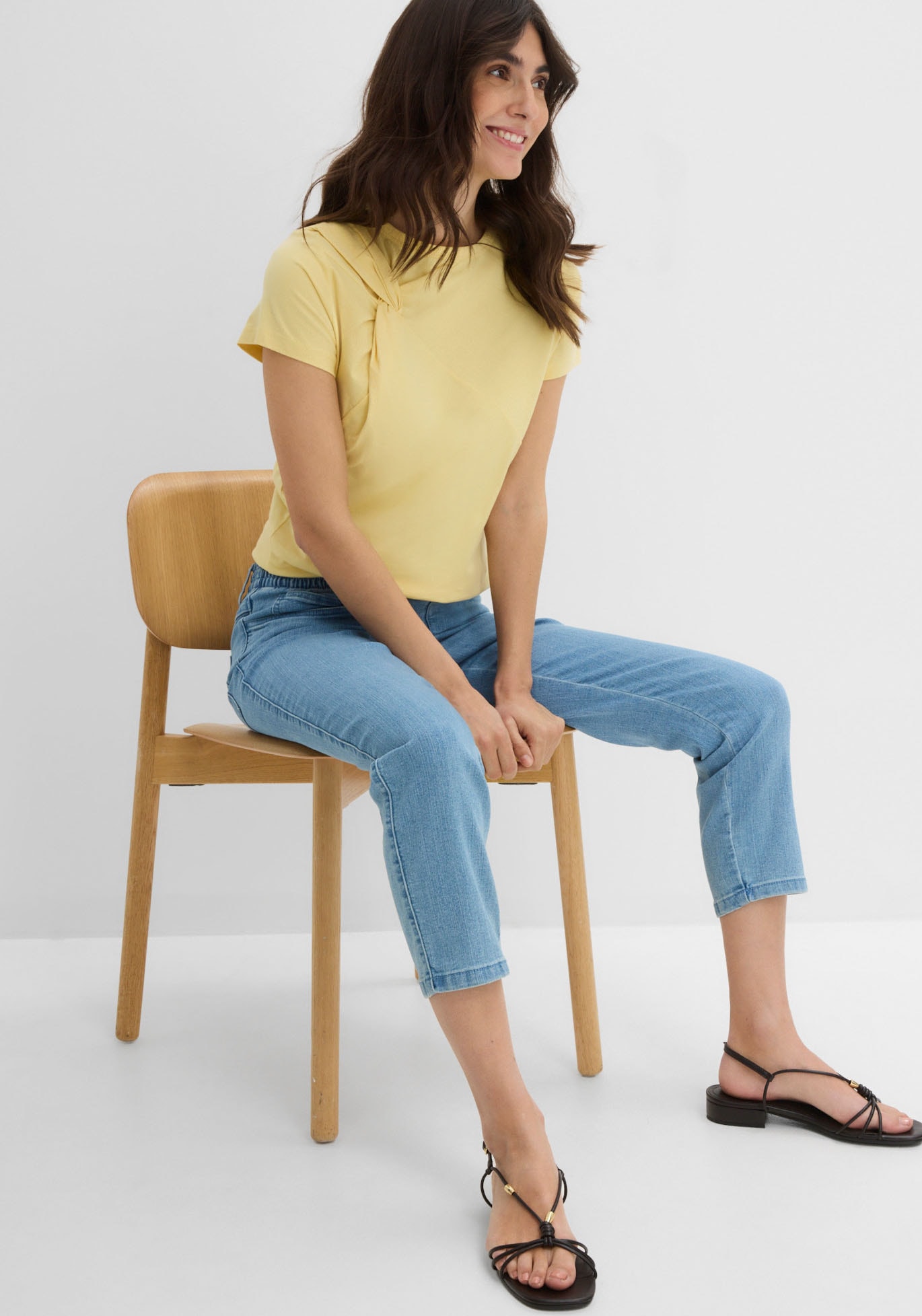 bonprix Straight-Jeans Packung, 2 gerades Bein, mit erhöhtem Gummibund, in Stretch-Qualität