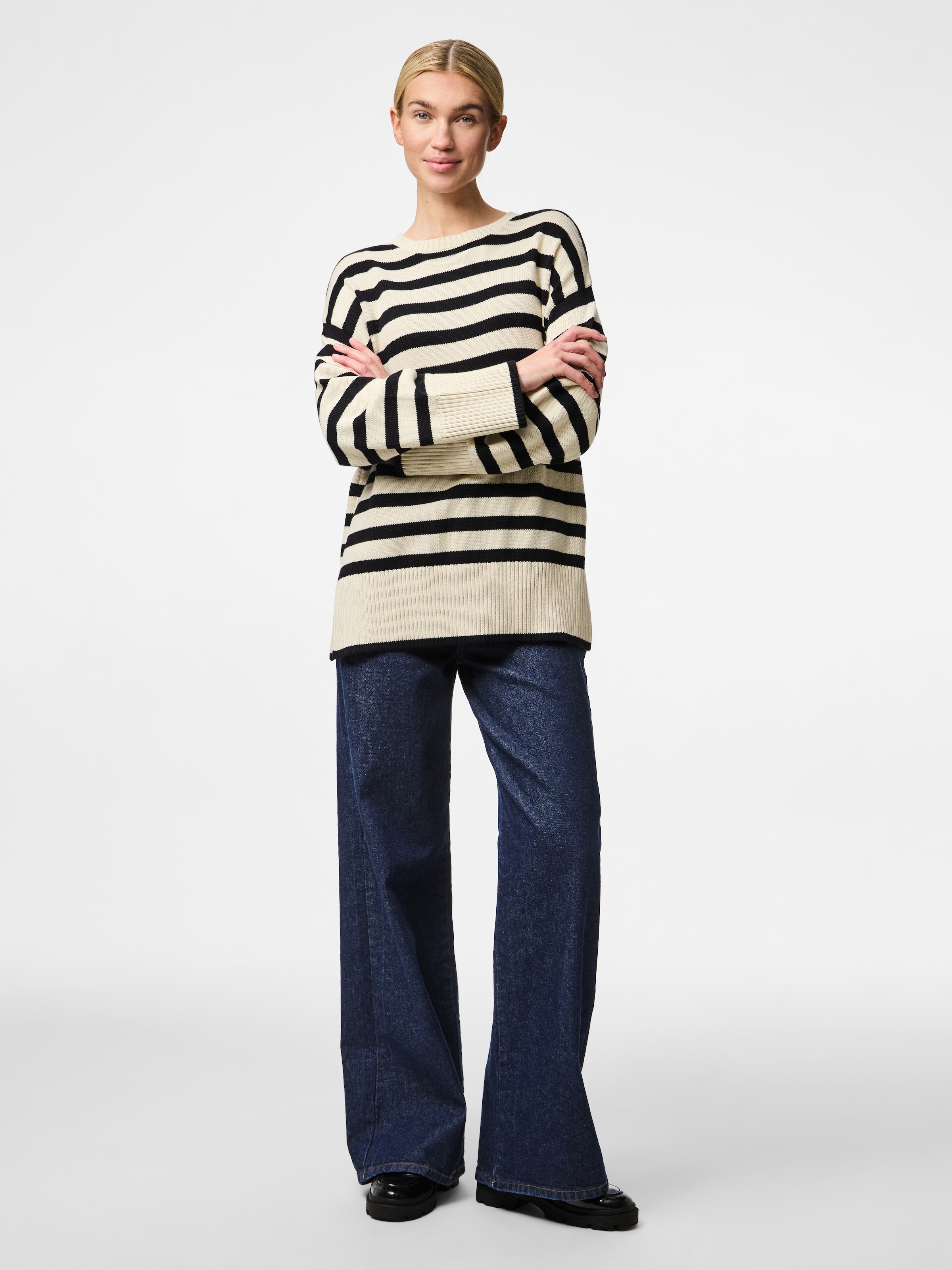 pieces Rundhalspullover »PCAVA LS O-NECK SLIT KNIT NOOS«