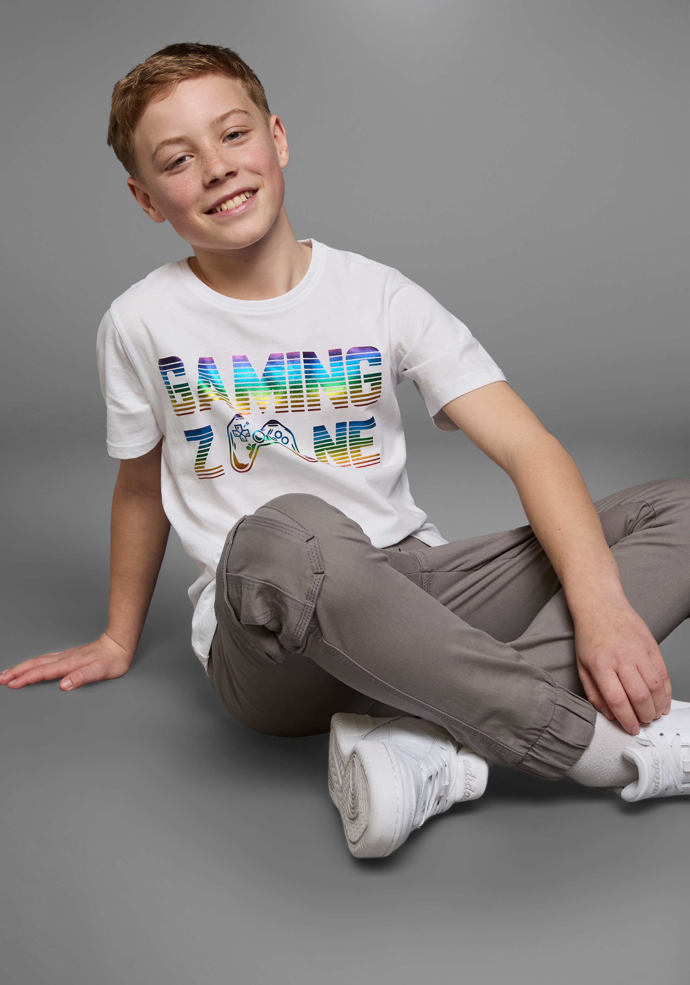 KIDSWORLD T-Shirt »GAMING ZONE«, Kurzarm, Basic-Passform, bedruckt, Rundhalsausschnitt