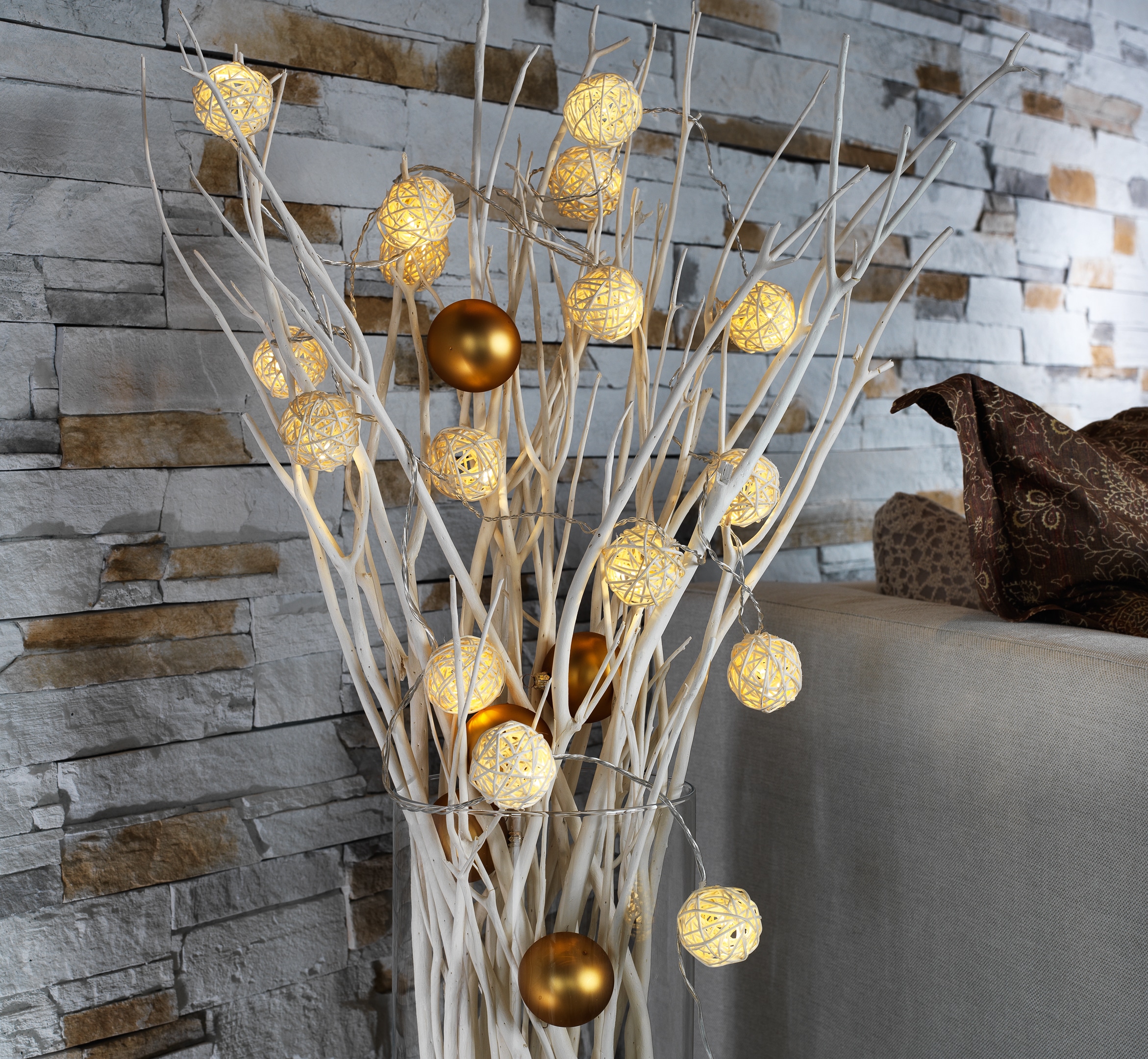KONSTSMIDE LED-Lichterkette »Weihnachtsdeko«, 16 St.-flammig, aus Kugeln bei Dioden geflochtenen Zweigen, 16 OTTO Dekolichterkette, LED