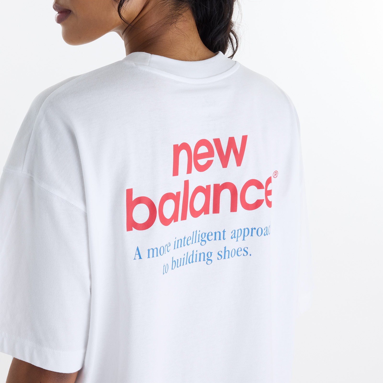 New Balance T-Shirt »INTELLIGENT RELAXED T-SHIRT« sportlicher Stil, lässiger Look, für Freizeit und Sport