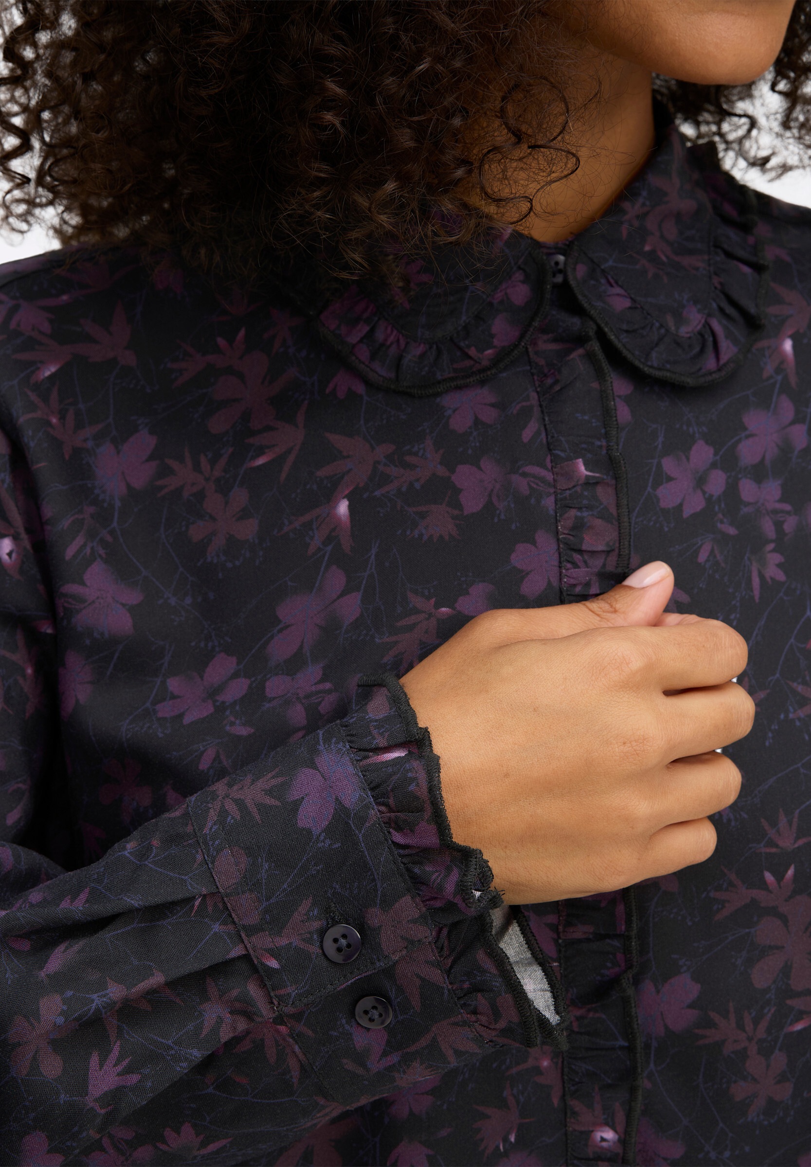 Sheego Rüschenbluse »Bluse Rüschenbluse mit Bubikragen und Blümchenprint«