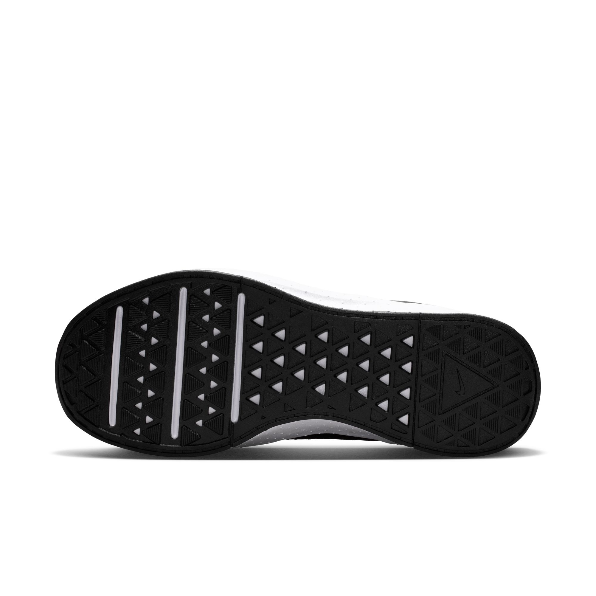 Nike Trainingsschuh »MC Trainer 4«  ideal fürs Gym und Fitnessstudio