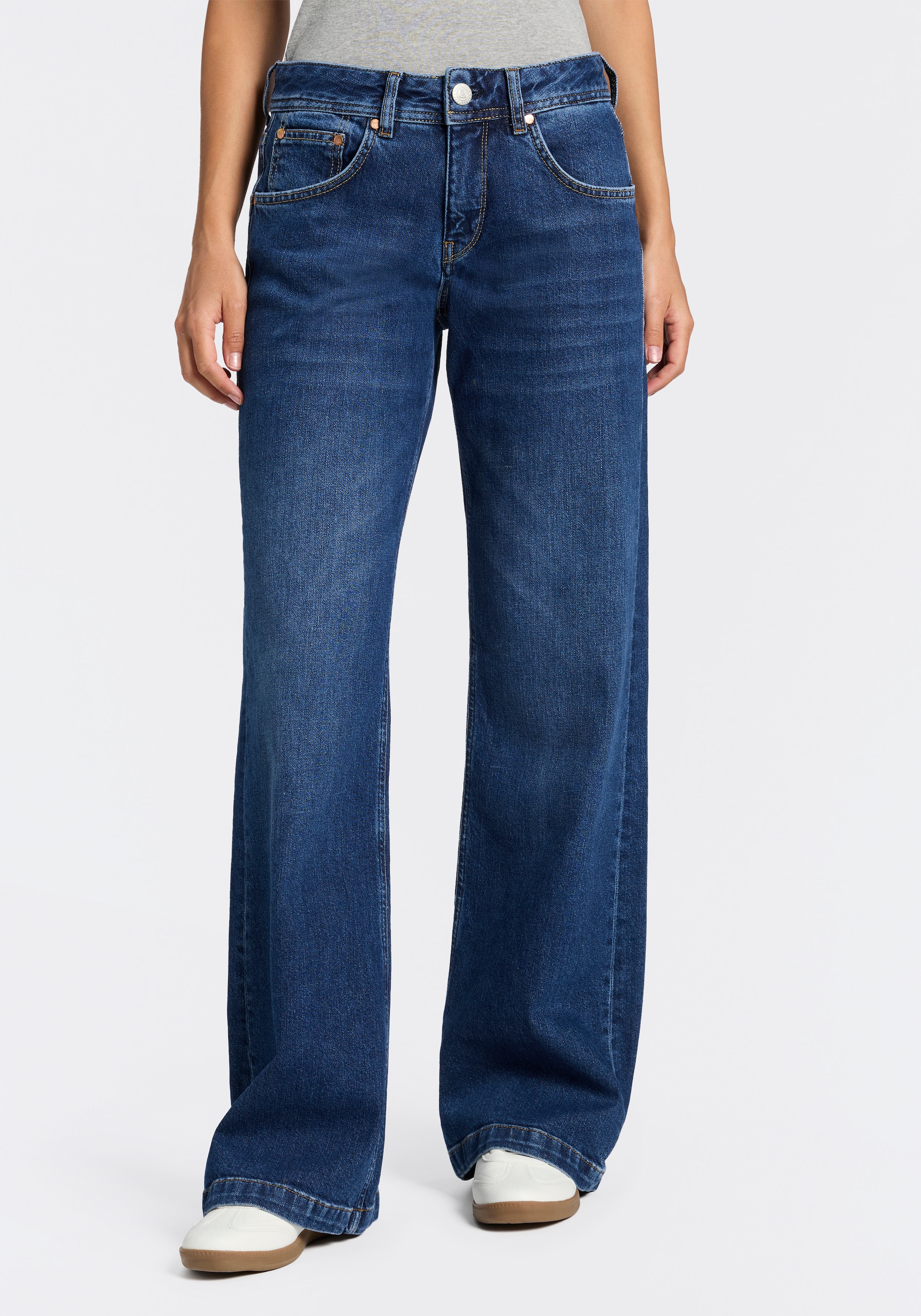 Herrlicher Straight-Jeans »Edna Denim« unten leicht ausgestellt, High Waist