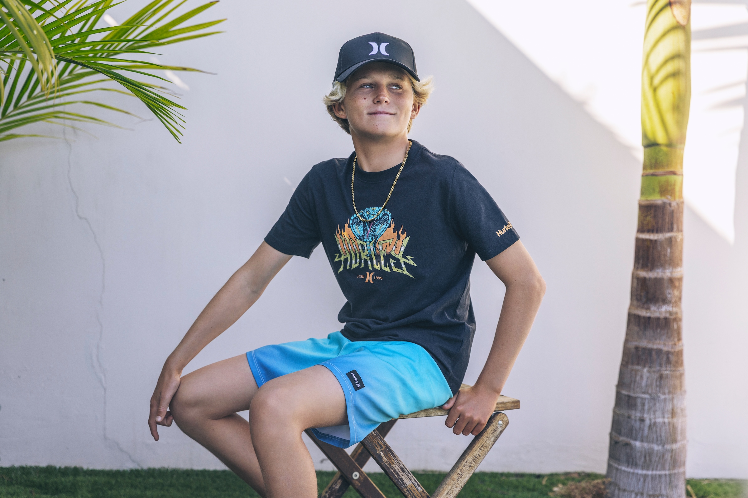 Hurley Badeshorts »FIRST LIGHT PULL ON SWIM« mit Elasthan-Anteil, leichtes Material, schnell trocknend