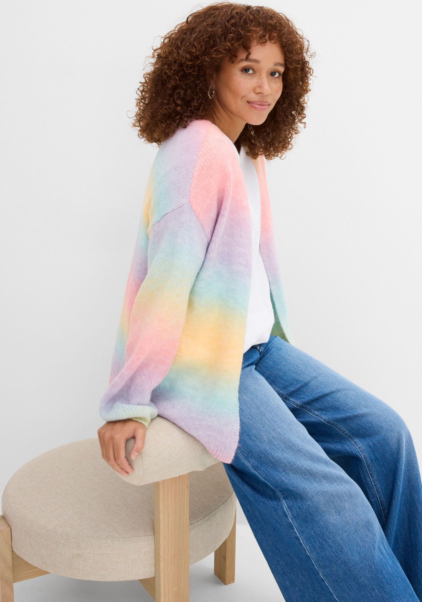bonprix Strickjacke »Grobstrickjacke aus weichem Woll-Mix« Oversize-Passform, Multicolour-Optik, offene Form