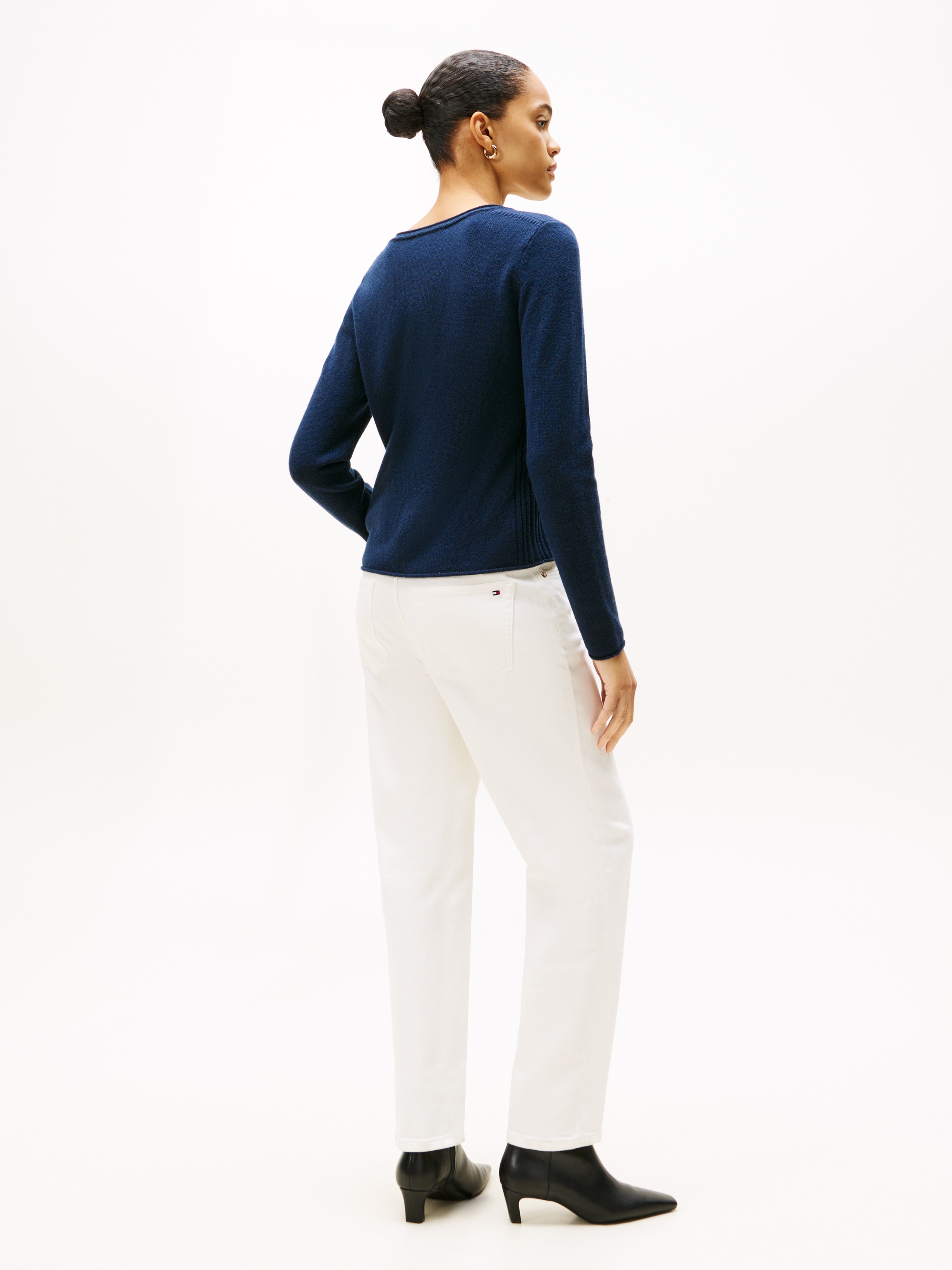 Tommy Hilfiger Strickpullover »SOFT WOOL V-NK SWEATER« aus reiner Wolle