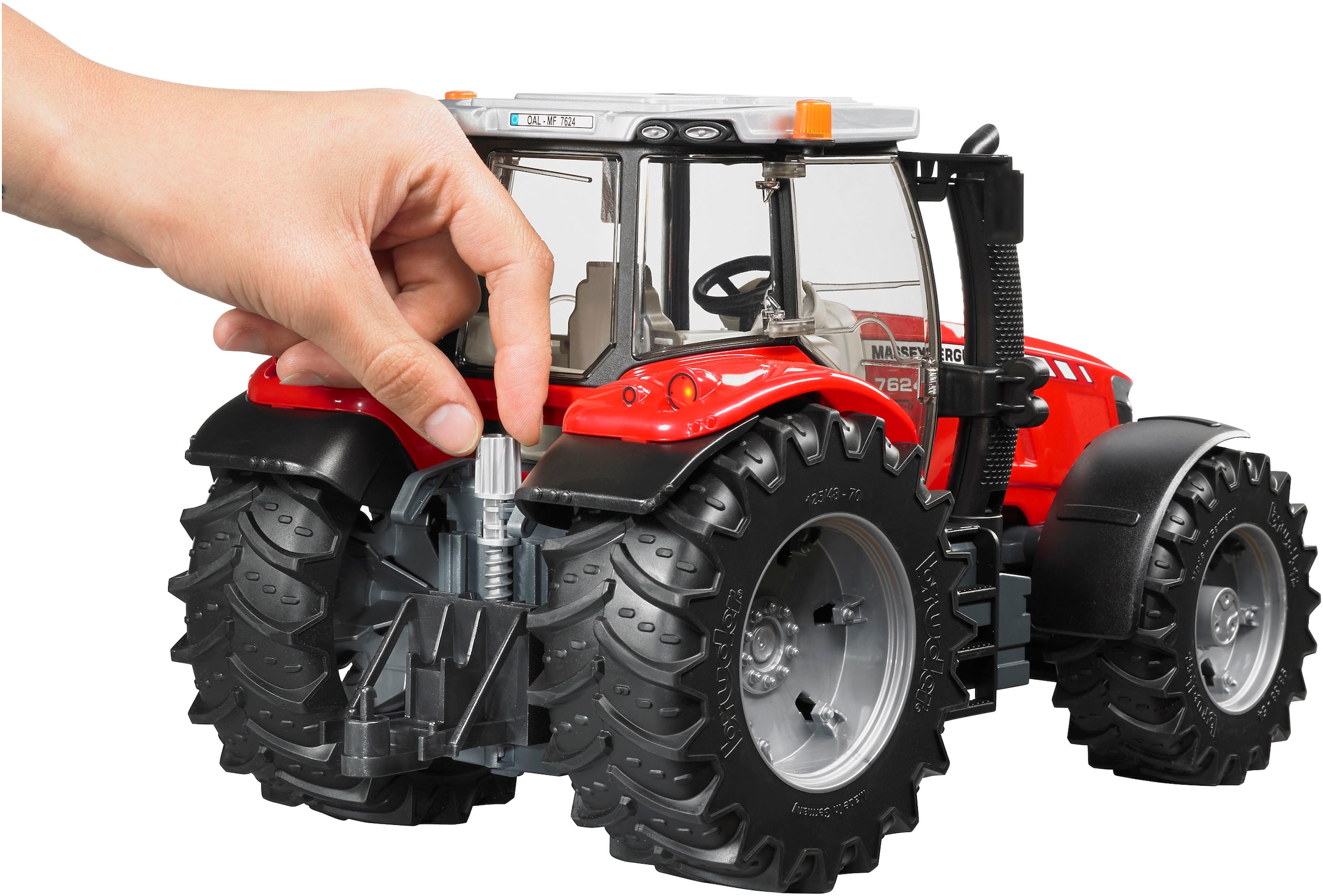 Bruder® Spielzeug-Traktor »Massey Ferguson 7600 34 cm (03046)« Made in Europe