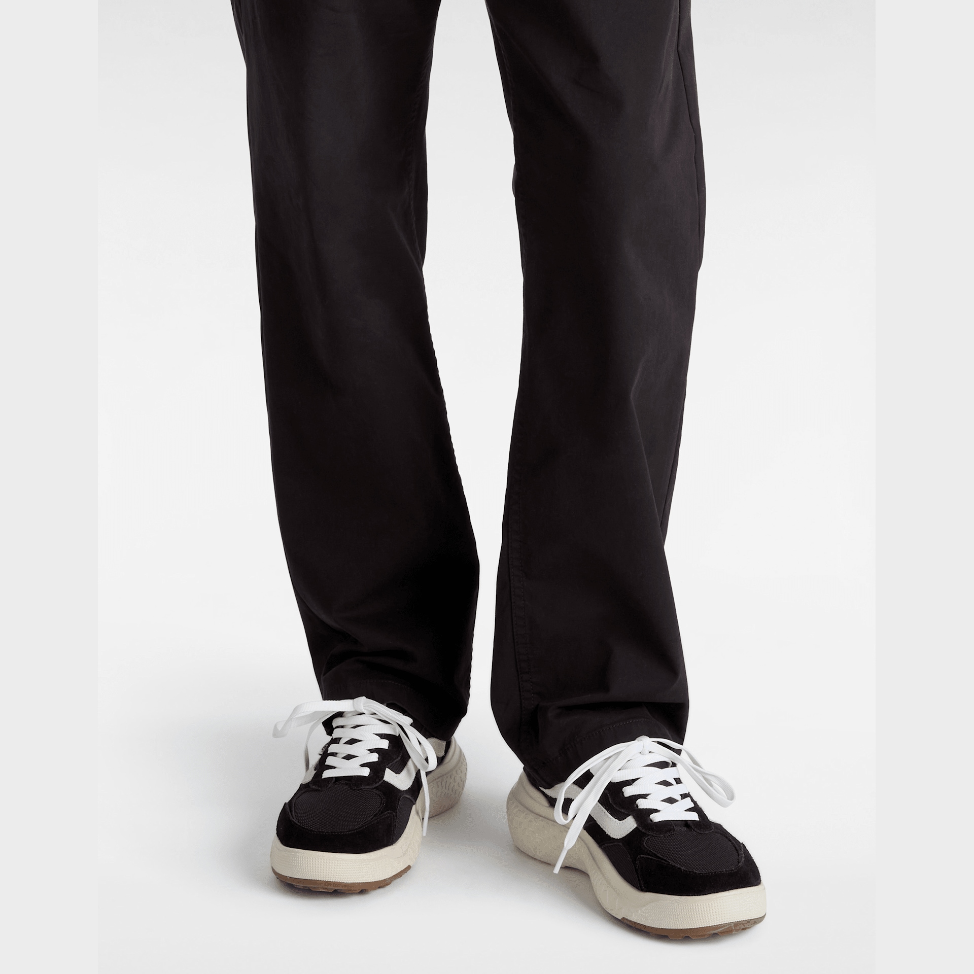 Vans Sneaker »UltraRange Neo VR3«, mit Logo-Flag