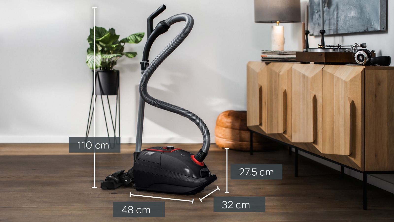 SIEMENS Bodenstaubsauger »Z7.0 VSZ7XTRM, ideal für Allergiker, Hygiene-Filter, Made in Germany«, 750 W, mit Beutel, für Parkett, Teppich, Fliesen, XXL-Polsterdüse, XXL-Fugendüse, leise