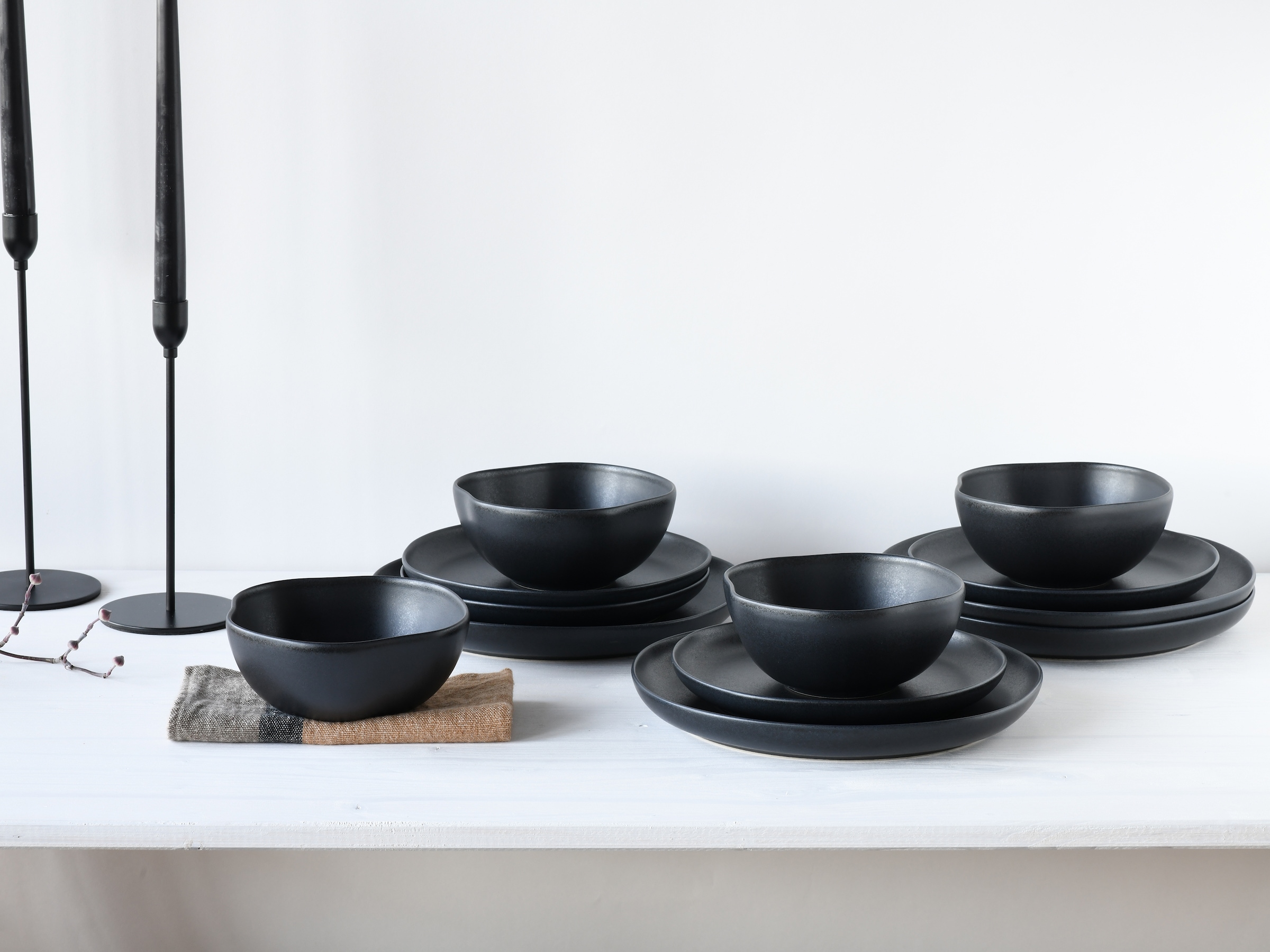 CreaTable Teller-Set »Natura Organic Black, Tellerset 12-tlg« Seidenmatte Glasur