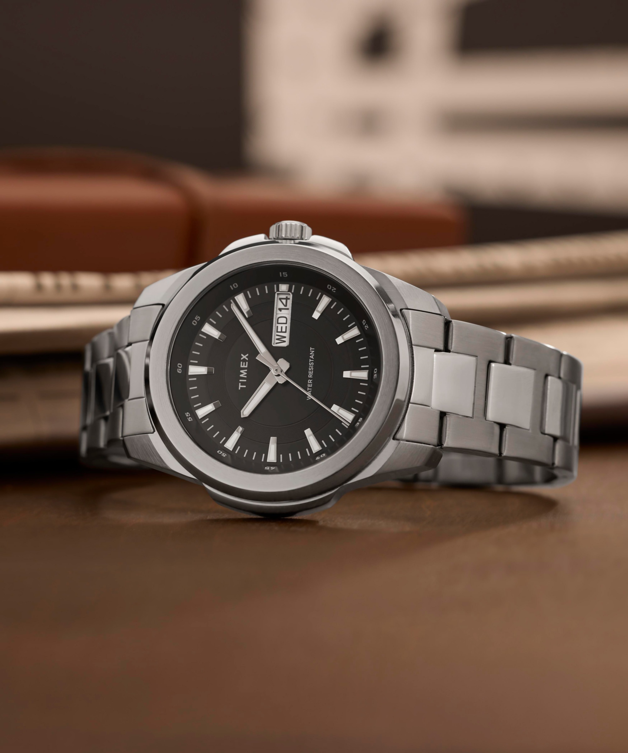 Timex Quarzuhr »ESSEX« Armbanduhr, Herrenuhr, Edelstahlarmband, Datum, Leuchtzeiger