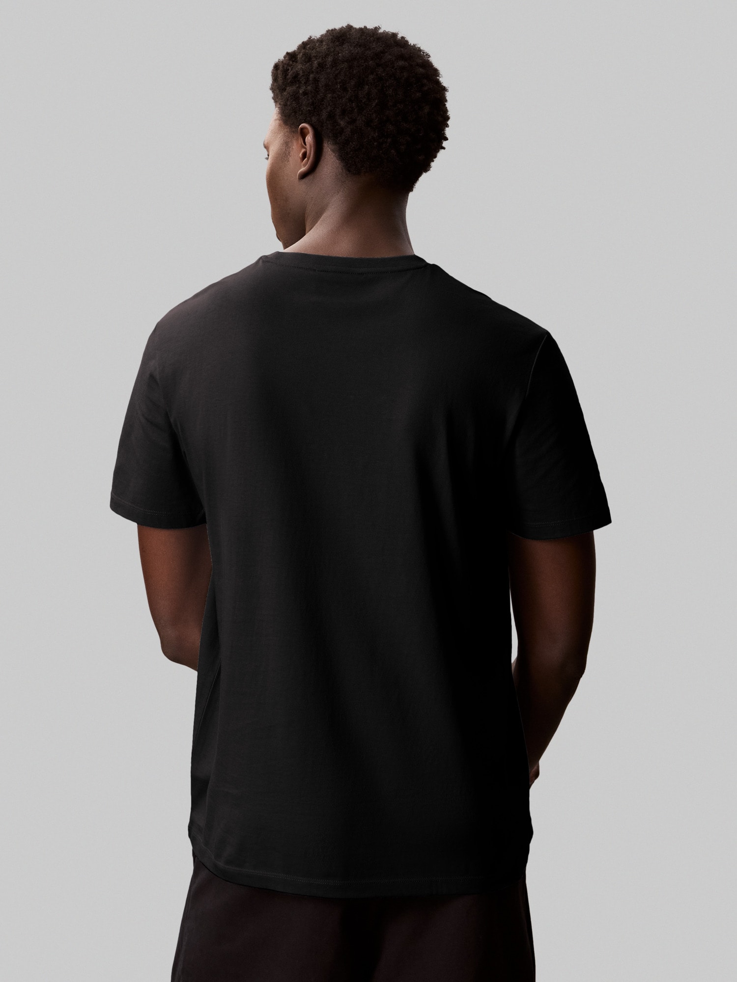 Calvin Klein Jeans T-Shirt »SS BADGE TEE 2 PACK« Packung, 2er-Pack, 2 Stk. Mit Rundhalsausschnitt