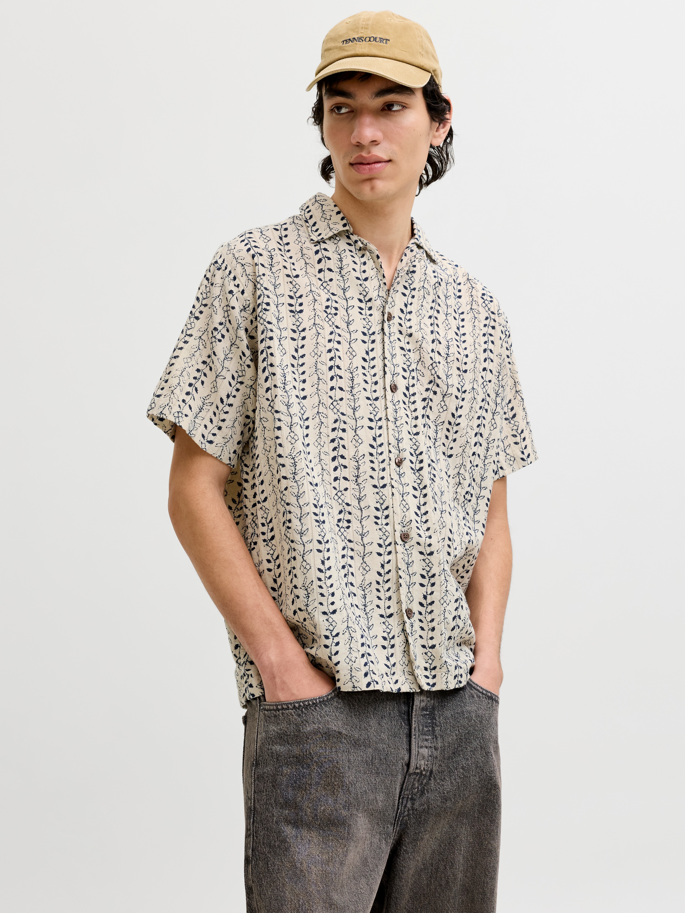 Jack & Jones Kurzarmhemd »JPRBLULYON PRINT DOBBY S/S SHIRT SN«