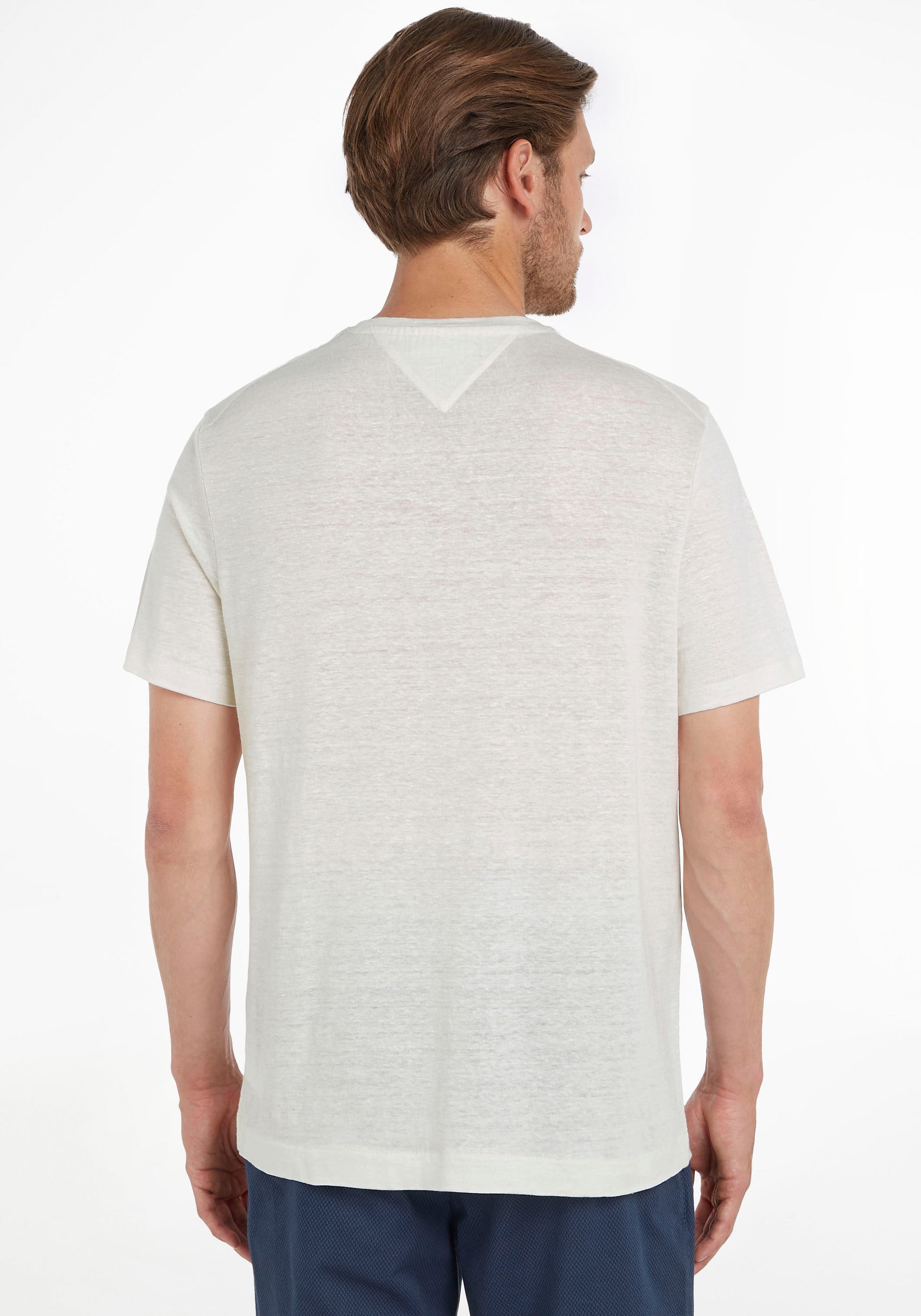 Tommy Hilfiger TAILORED T-Shirt »DC PREMIUM LINEN TEE«, mit kleinem Tommy Hilfiger Logoaufnäher am Ärmel