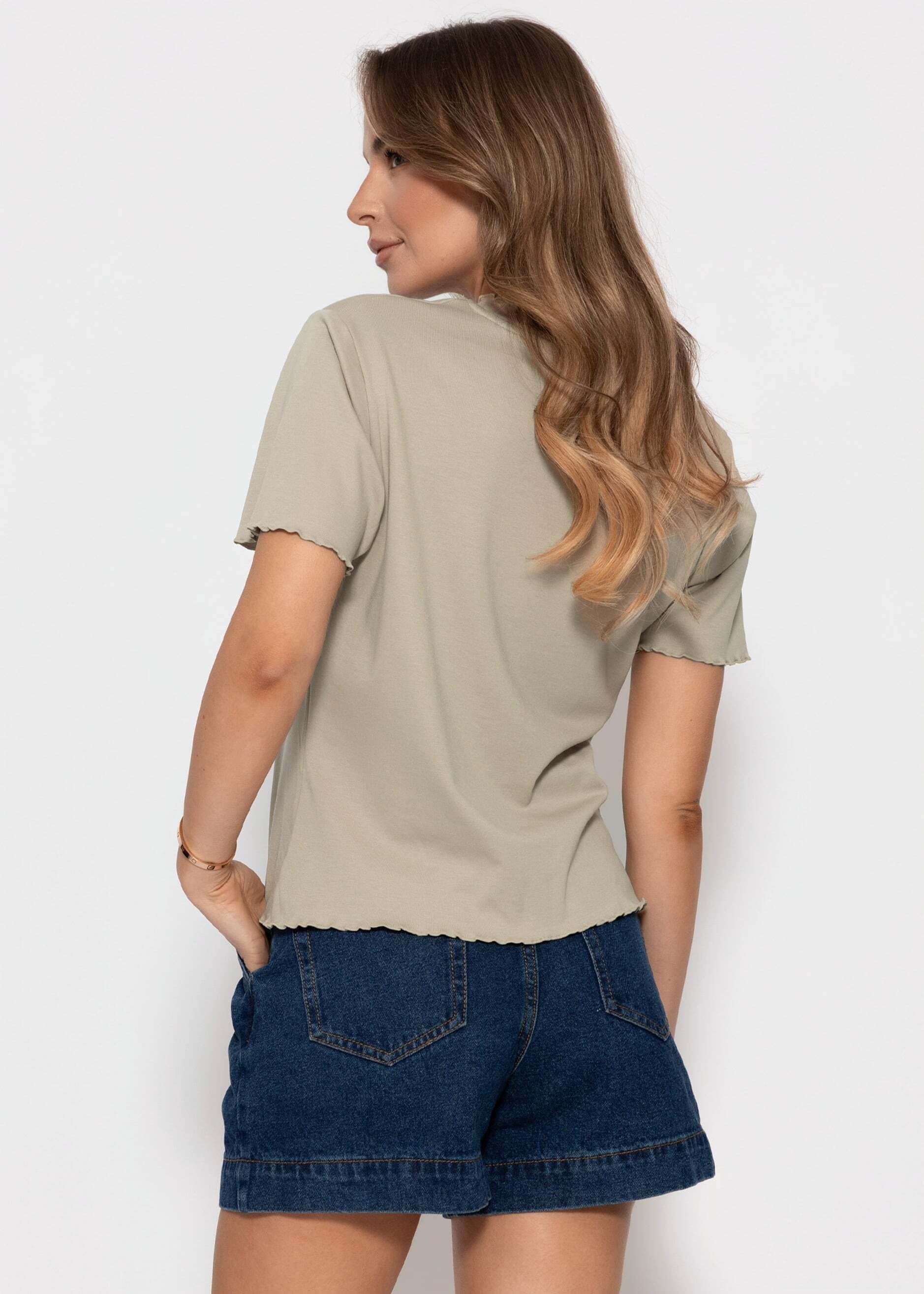 SASSYCLASSY T-Shirt »T-Shirt mit Wellenkante« Schlichtes T-Shirt mit Rundhalsausschnitt in fließendem Material