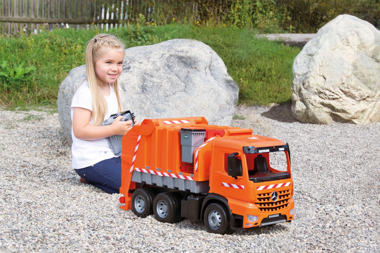 Lena® Spielzeug-Müllwagen »Giga Trucks, Arocs«, Made in Europe