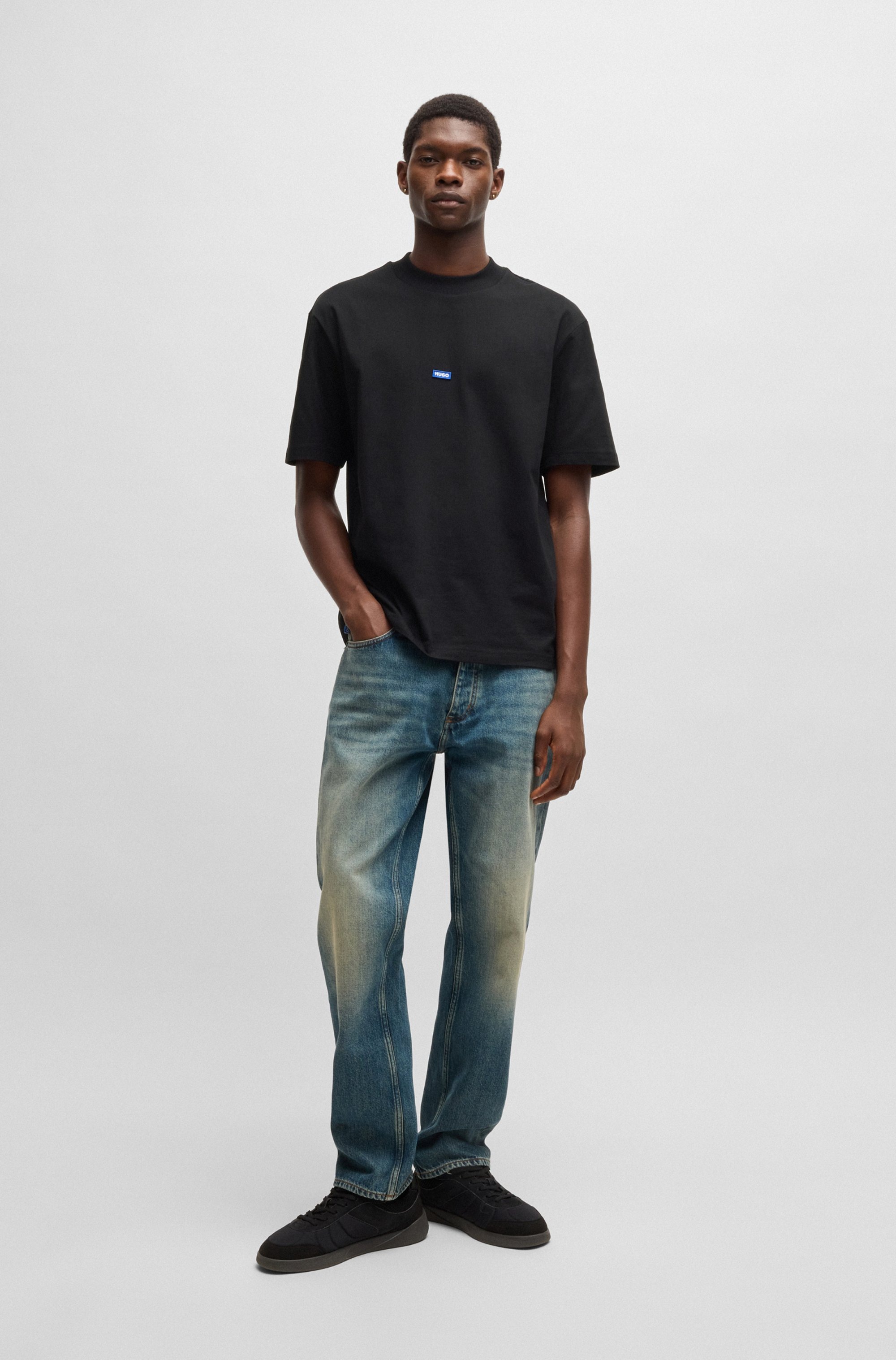 HUGO Blue T-Shirt »Nieros«, mit Logo-Patch