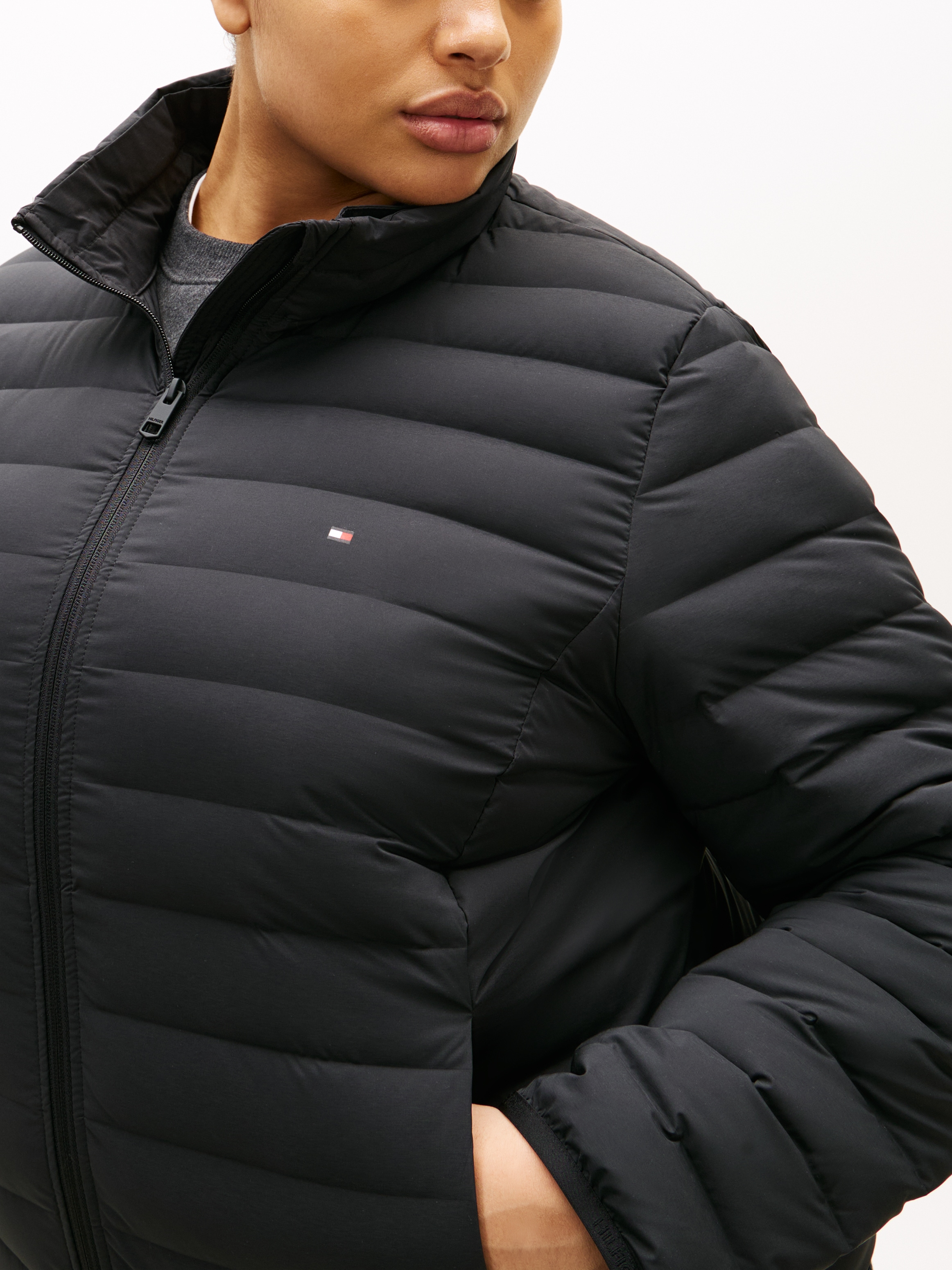 Tommy Hilfiger Curve Steppjacke »CRV STRETCH NYLON LW DOWN JACKET« mit Kapuze