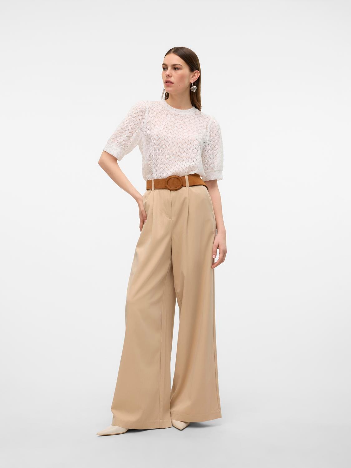 Vero Moda Blusenshirt »VMBECCA LACE SS O-NECK TOP JRS GA NOOS« Kunstfaser, regular fit