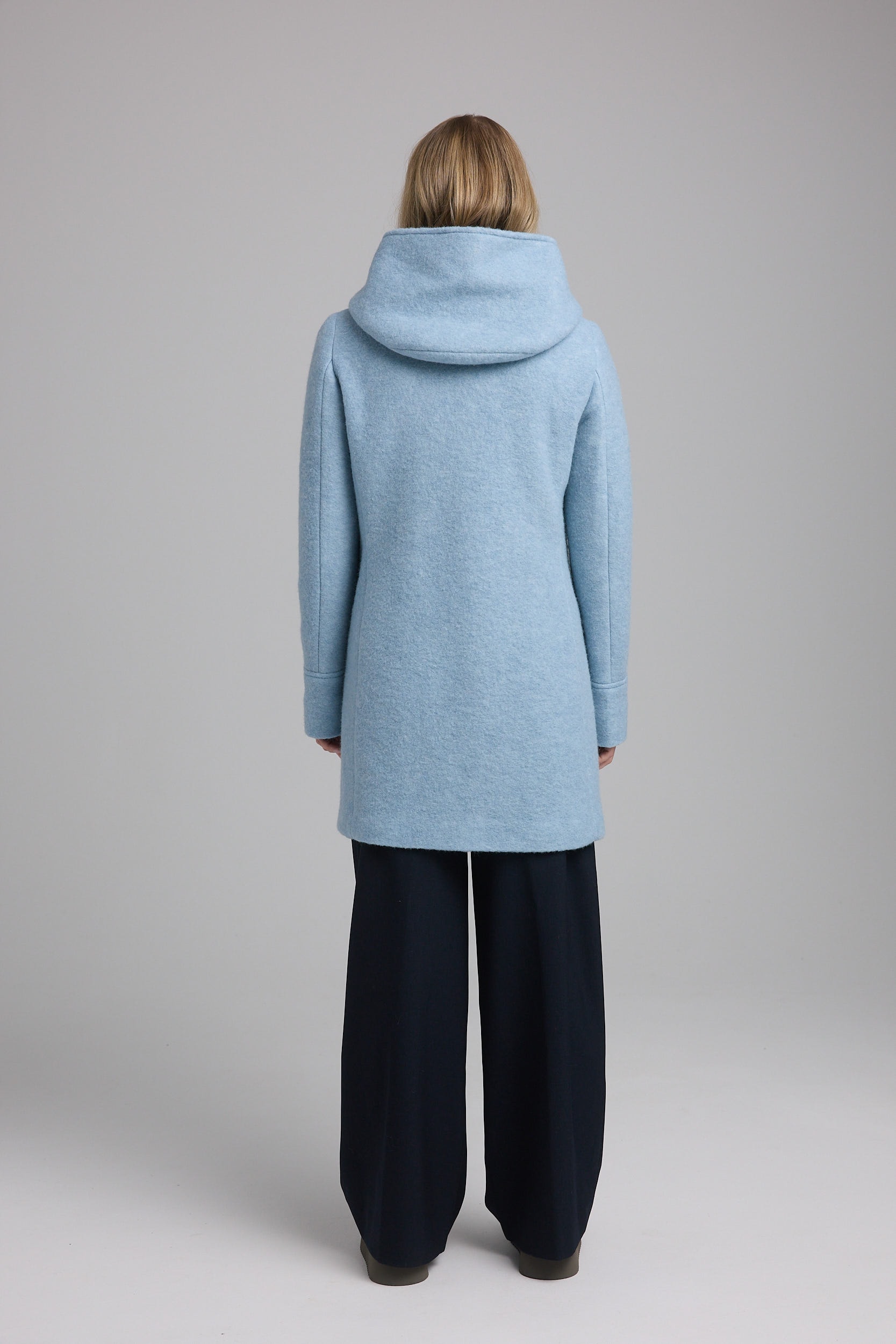 MANISA Wolljacke, mit Kapuze, Wollparka mit Kapuze und verdeckten Knöpfen