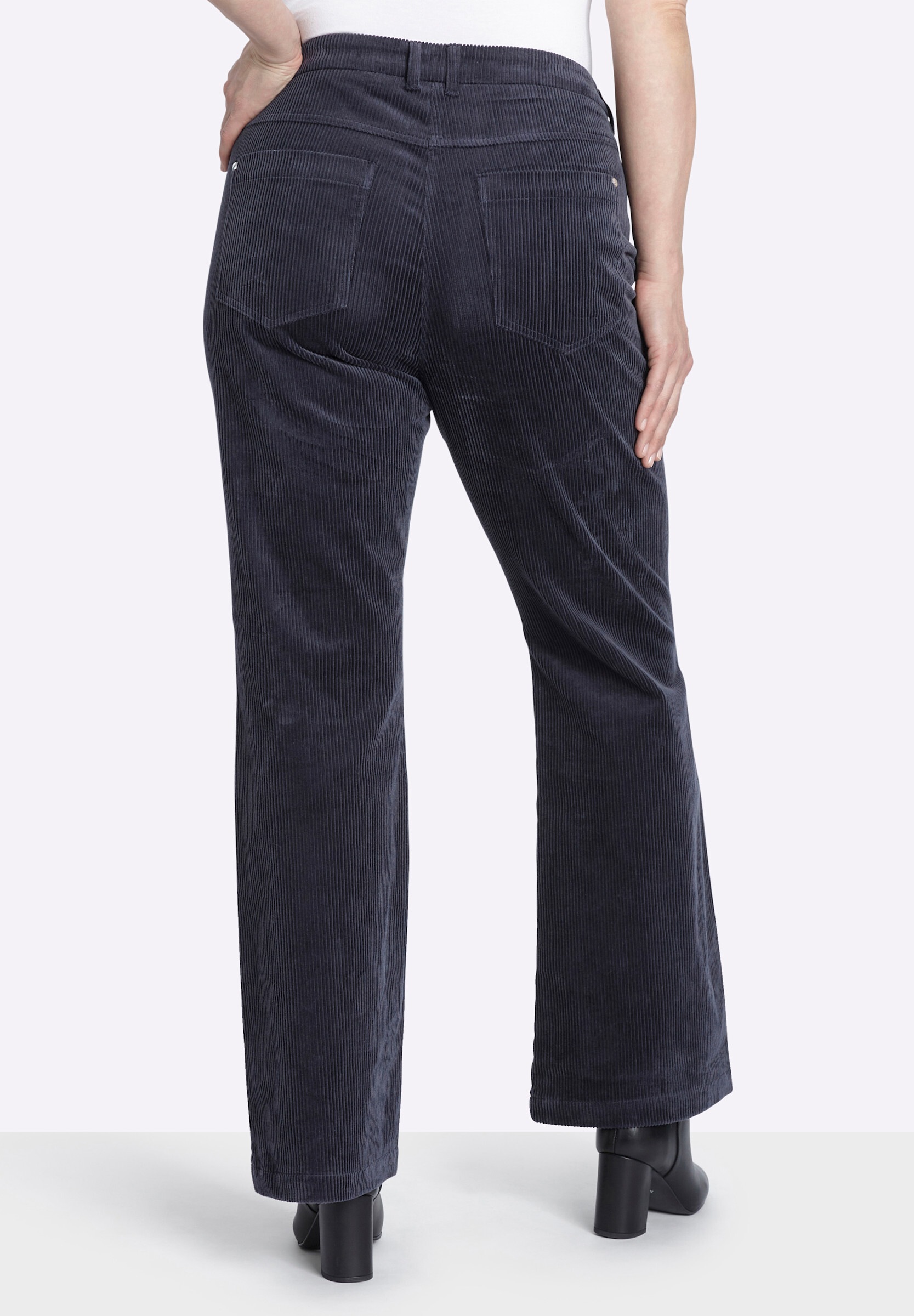 Sheego Bootcut-Jeans »Cord-Hose Cordhose in Bootcut-Form«
