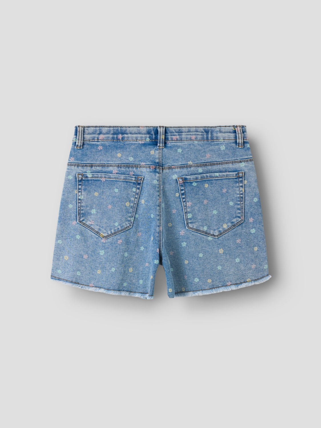 Name It Jeansshorts »NKFROSE HW MOM DNM SHORTS« Baumwollmischung, Stretch, Regular Fit, ausgefranster Saum