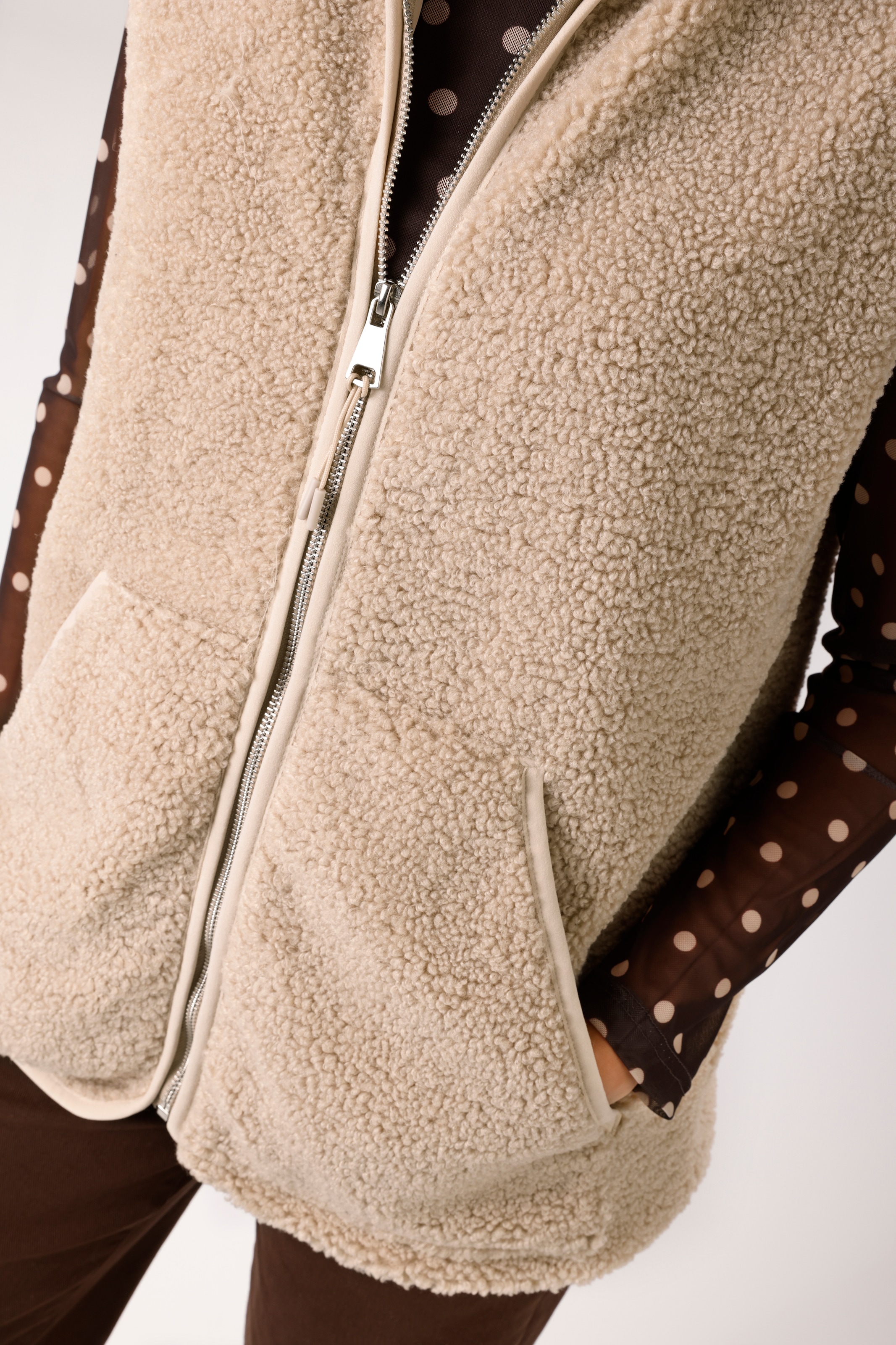 Aniston CASUAL Plüschweste mit Stehkragen - NEUE KOLLEKTION