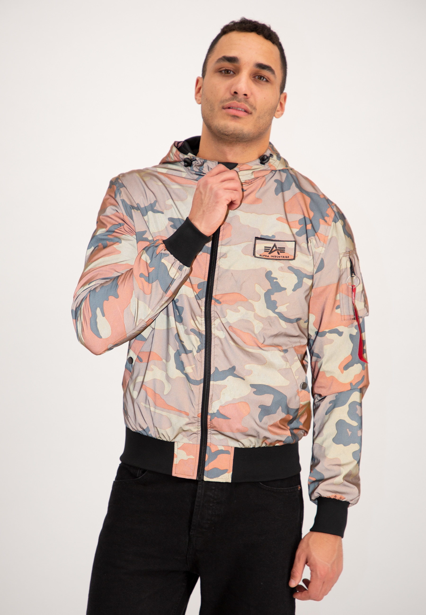 Alpha Industries Bomberjacke »MA-1 LW Hooded Refl. Camo«