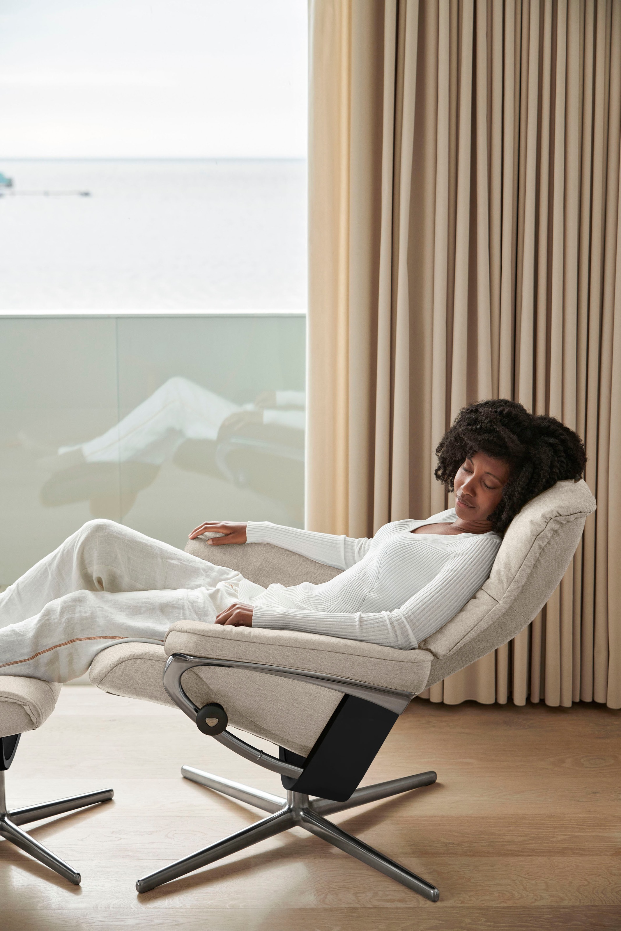 Stressless® Relaxsessel »Mayfair«, mit Cross Base, Größe S, M & L, Holzakzent Schwarz