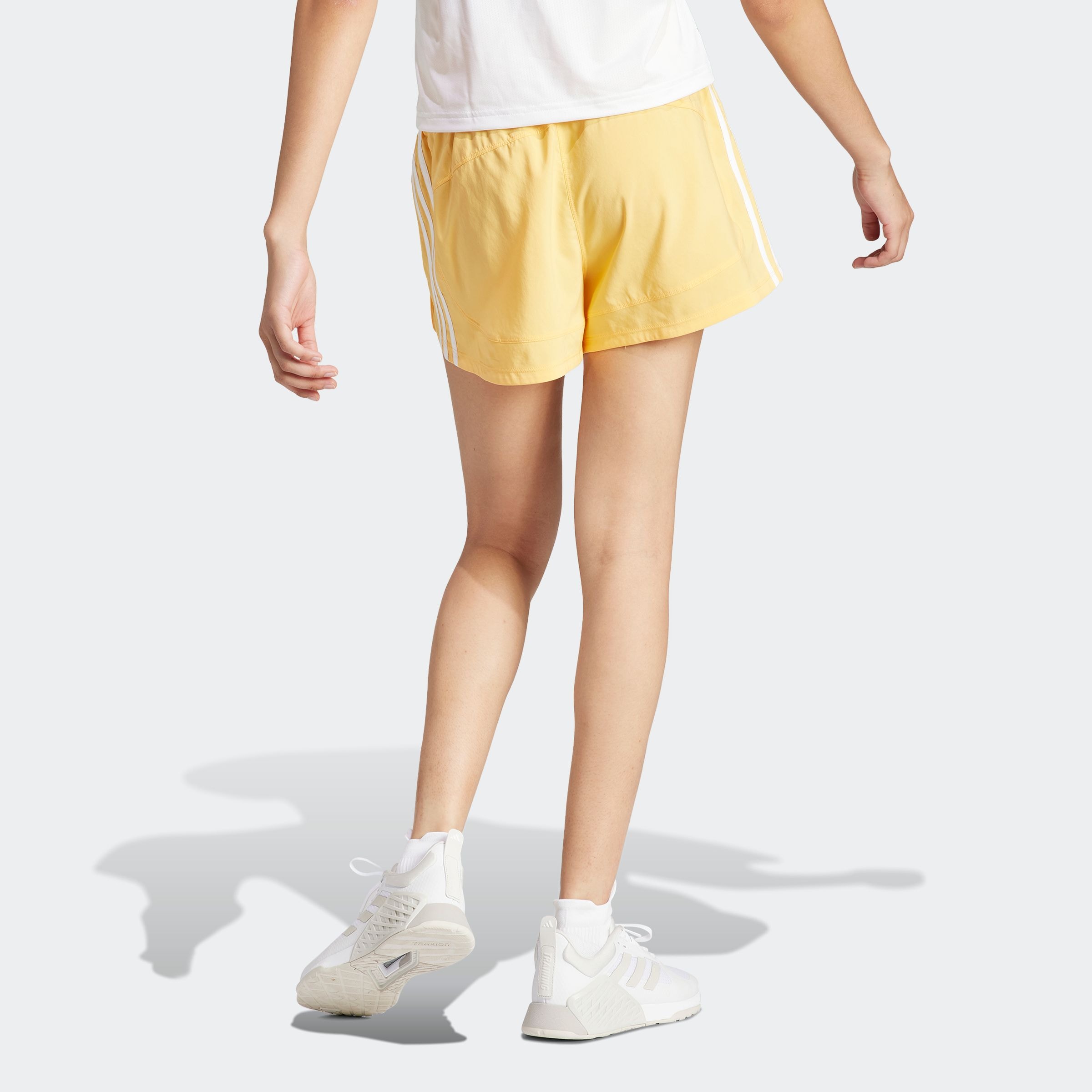 adidas Performance Shorts »PACER WVN HIGH«, (1 tlg.), Woven Trainingsshorts mit hohem Bund