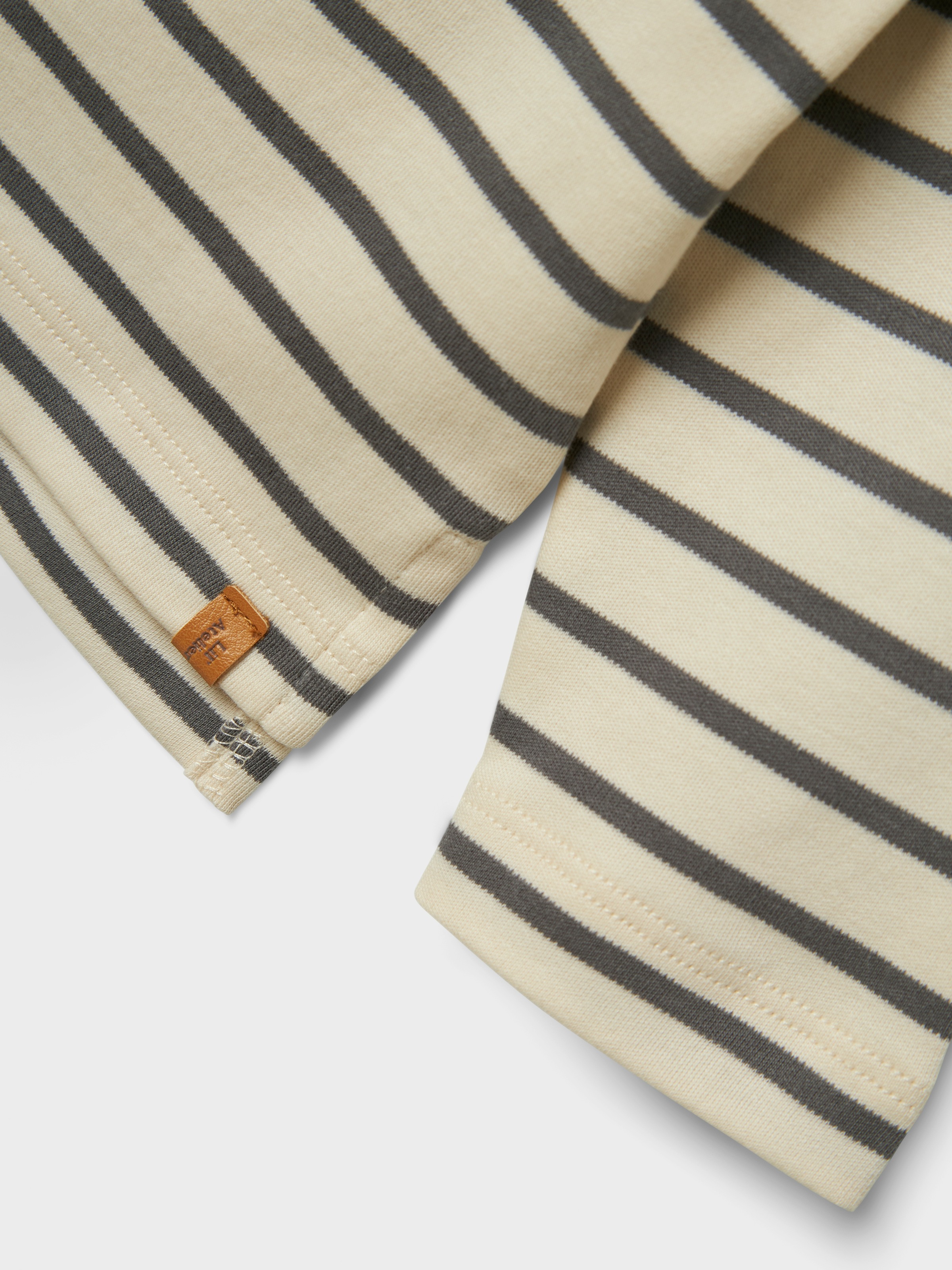 Lil' Atelier Langarmshirt »NMMLIMIA LS LOOSE TOP LIL NOOS«