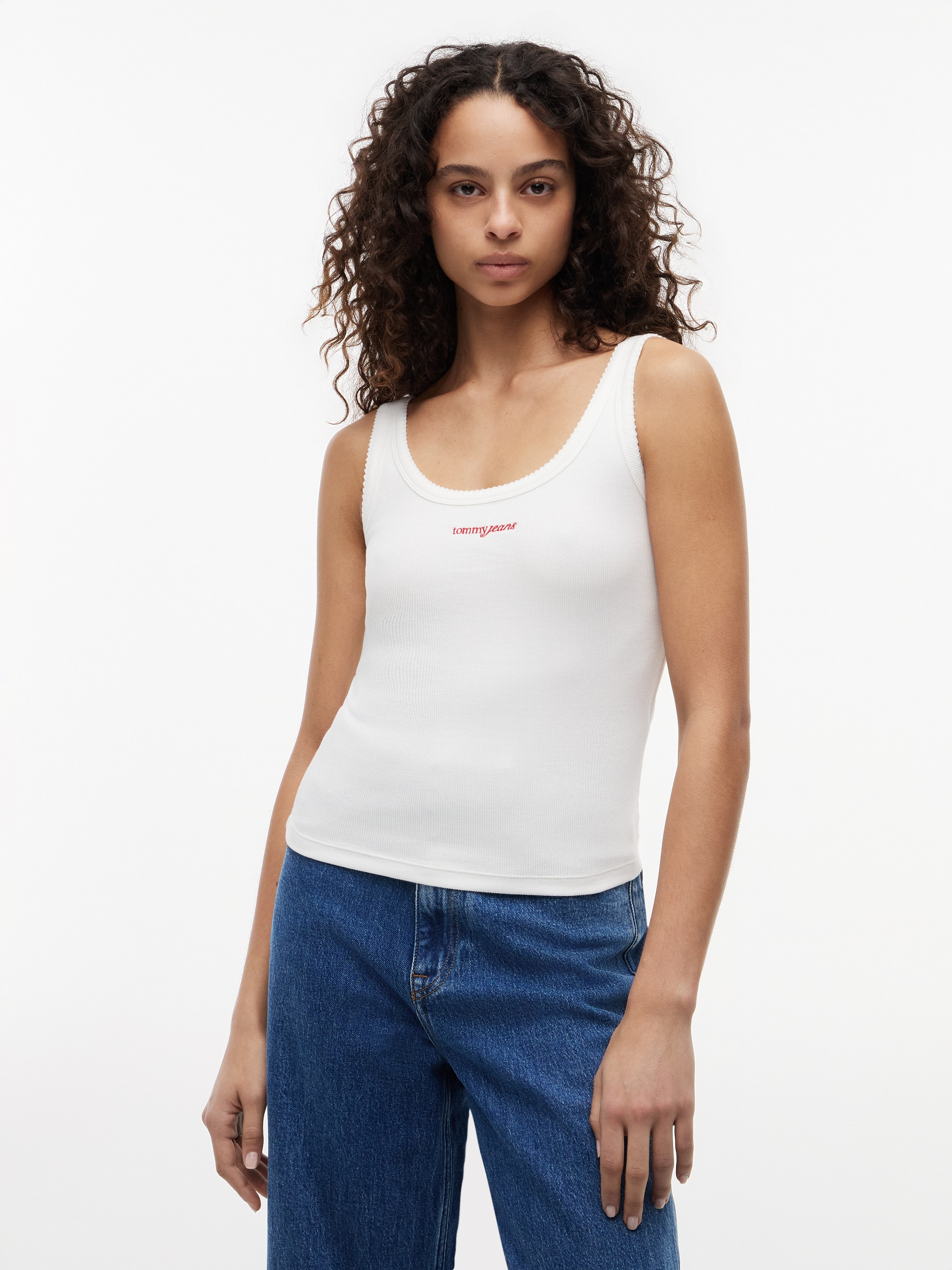 Tommy Jeans Trägertop »TJW SLIM SCRIPT RIB TANK« Baumwollmischung, slim fit, in gerippter Struktur, Logoschriftzug
