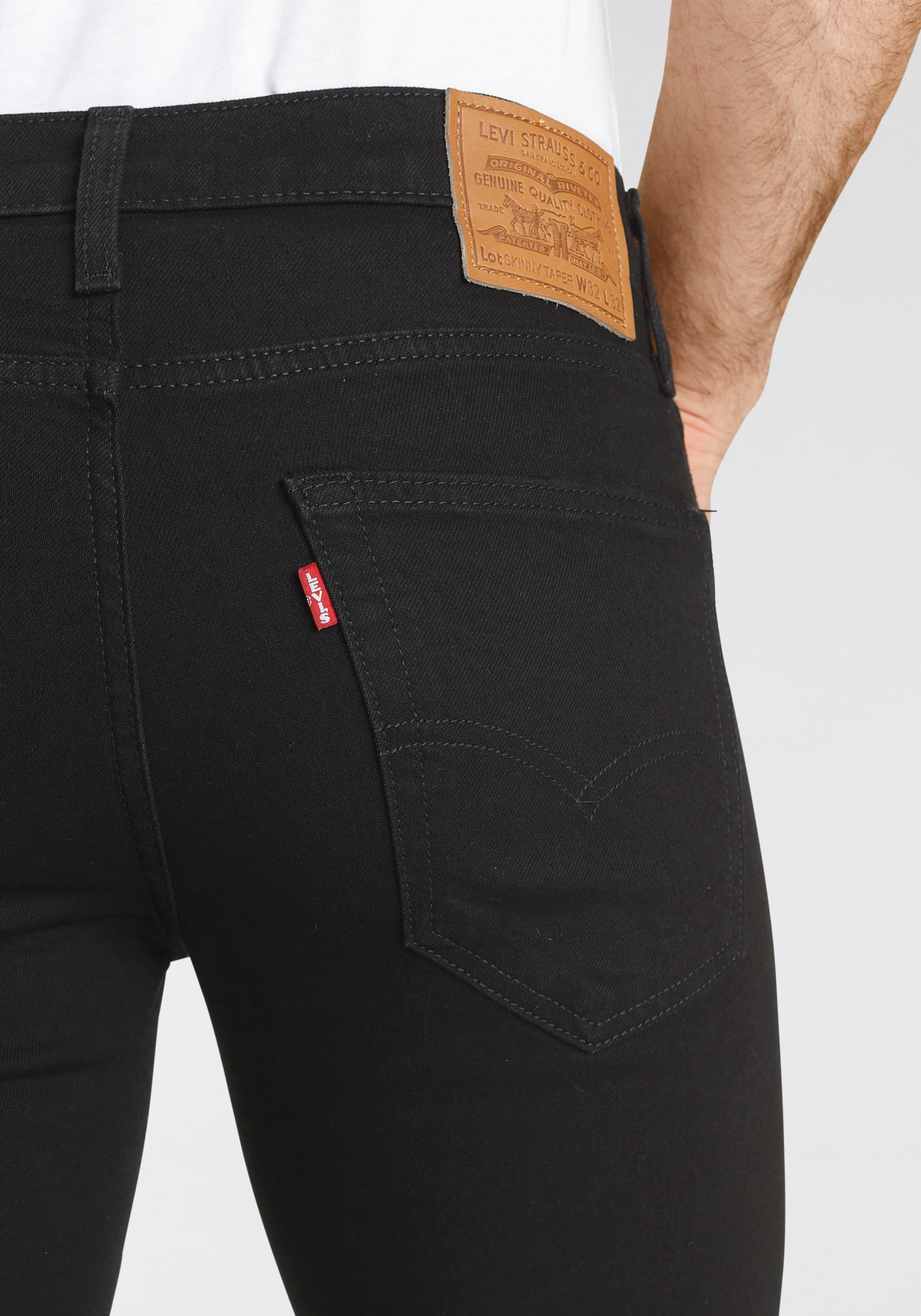 Levi's® Skinny-fit-Jeans »SKINNY TAPER«, mit Markenlabel