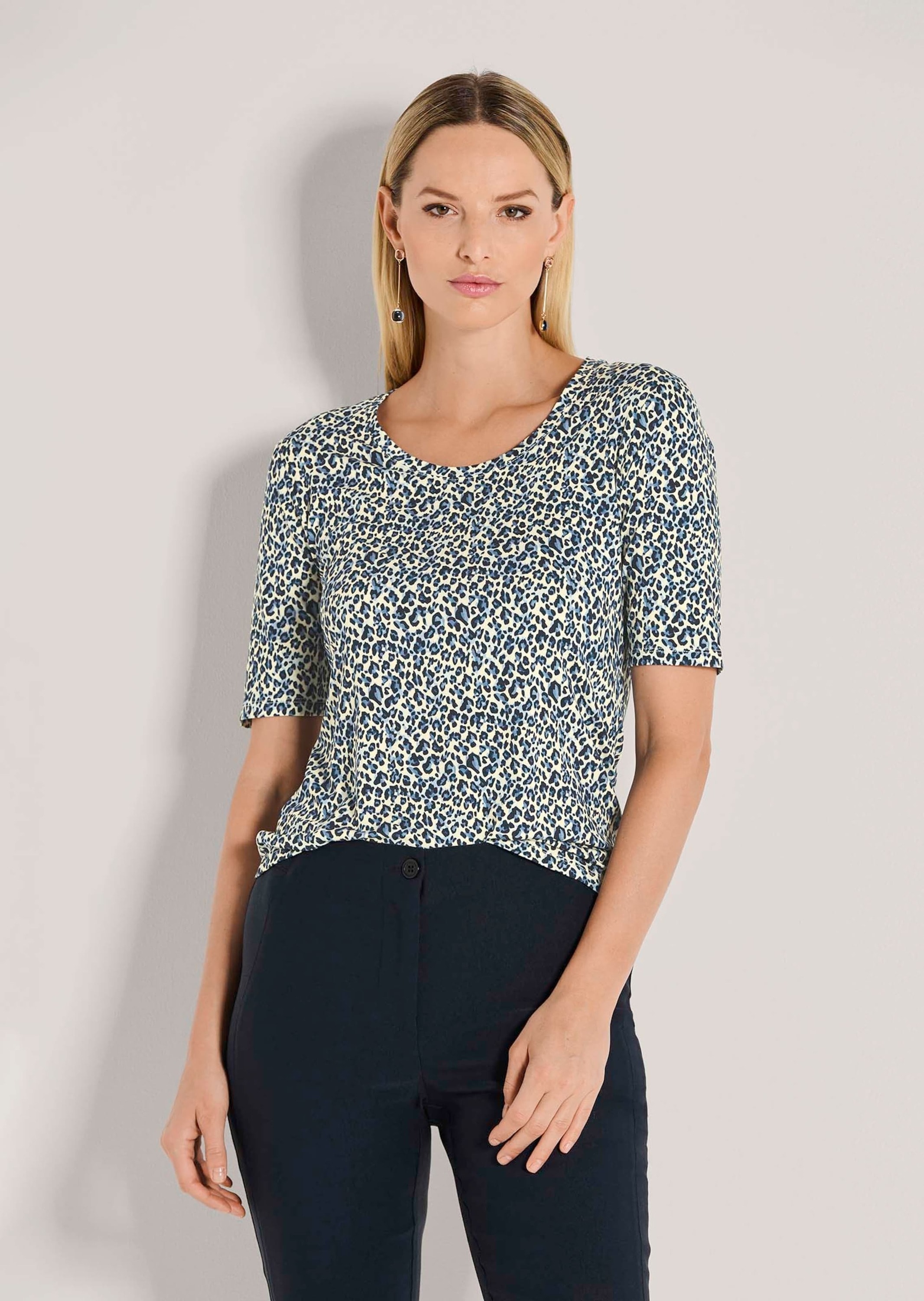 MADELEINE Kurzarmshirt »Shirt Halbarmshirt mit Animal-Print«