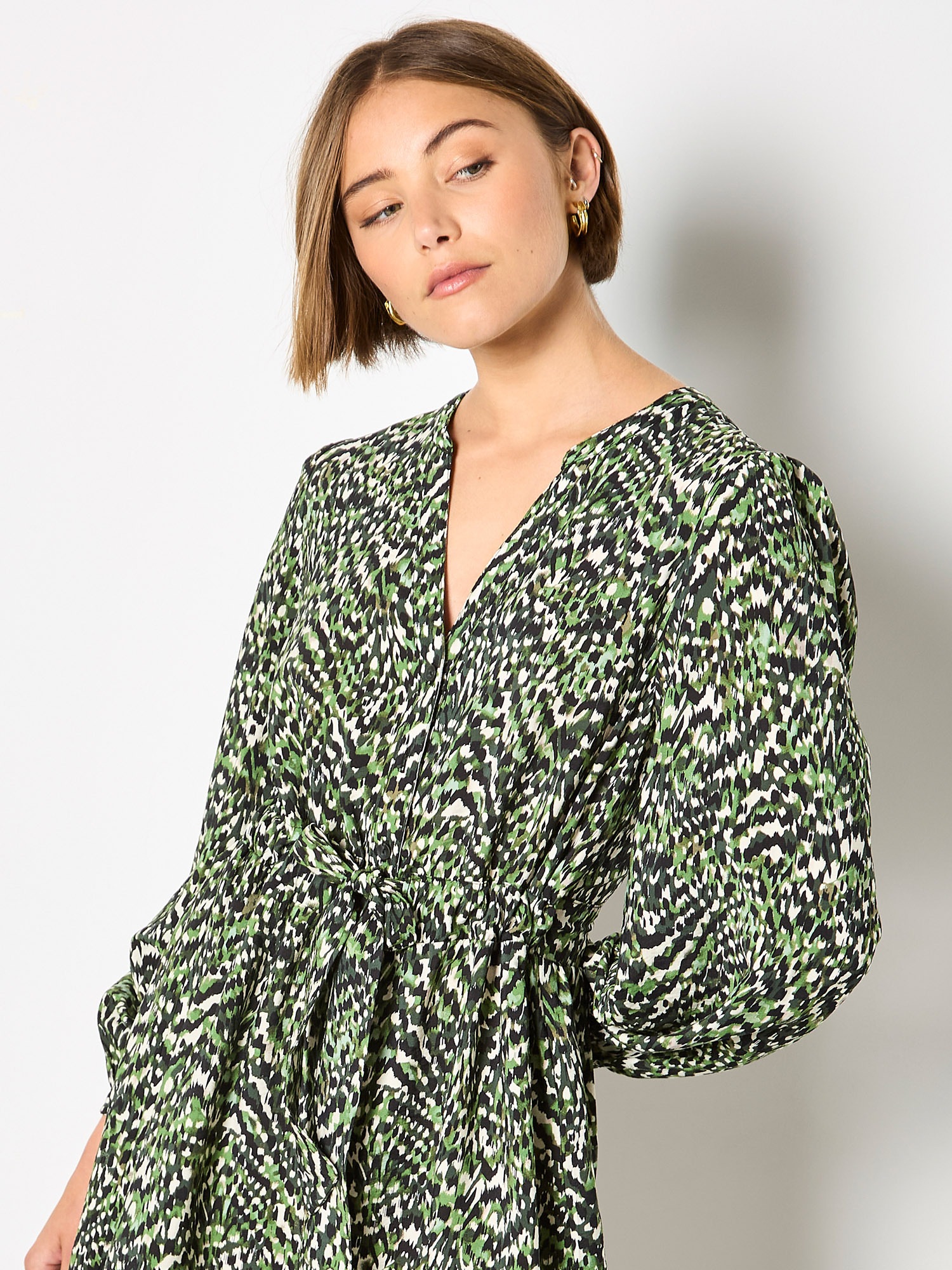 Apricot Minikleid »Minikleid« Stoffgürtel,  mit Kordelzug