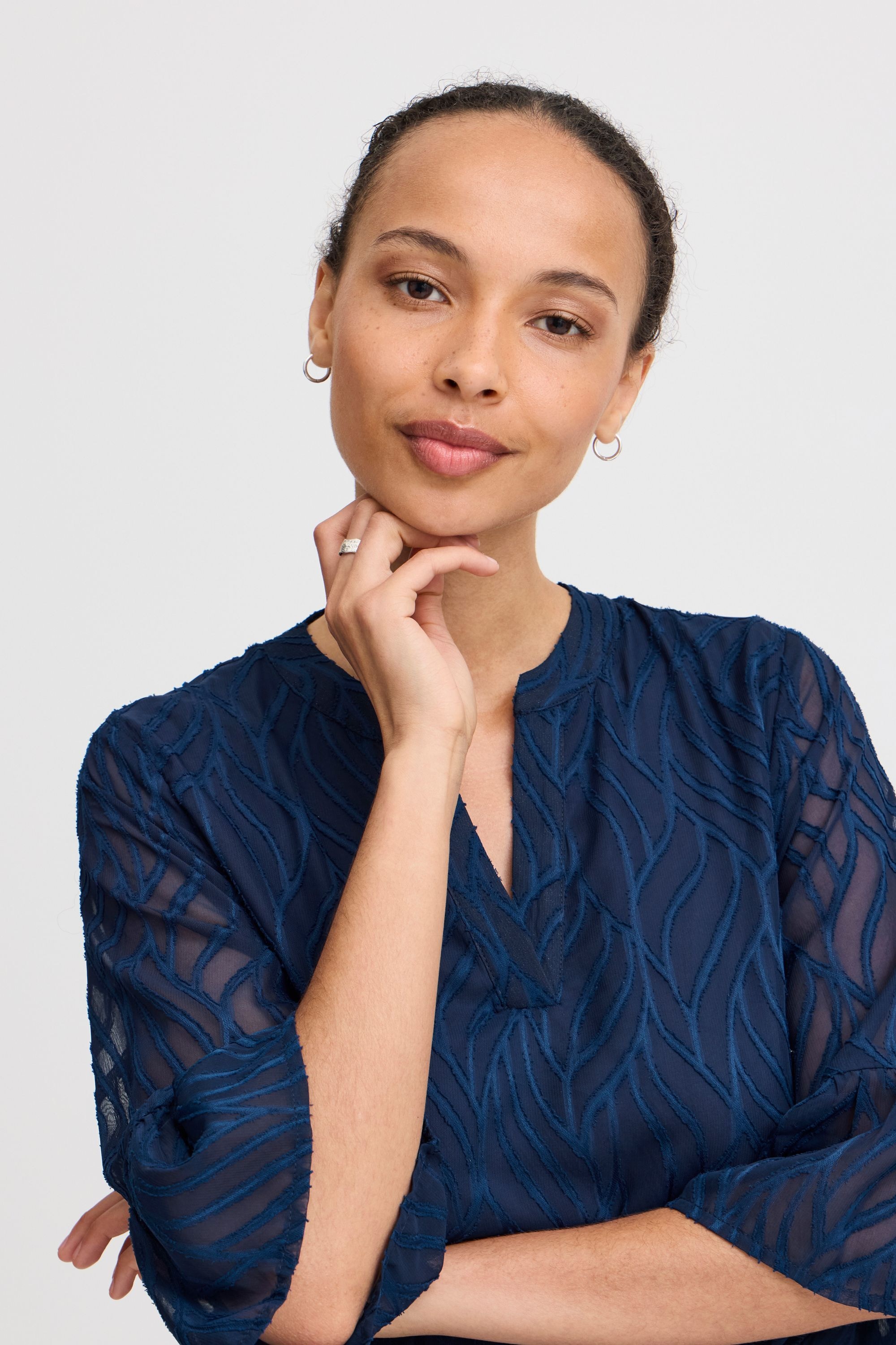 b.young A-Linien-Kleid »A-Linien-Kleid BYFRIKKE VNECK DRESS -«