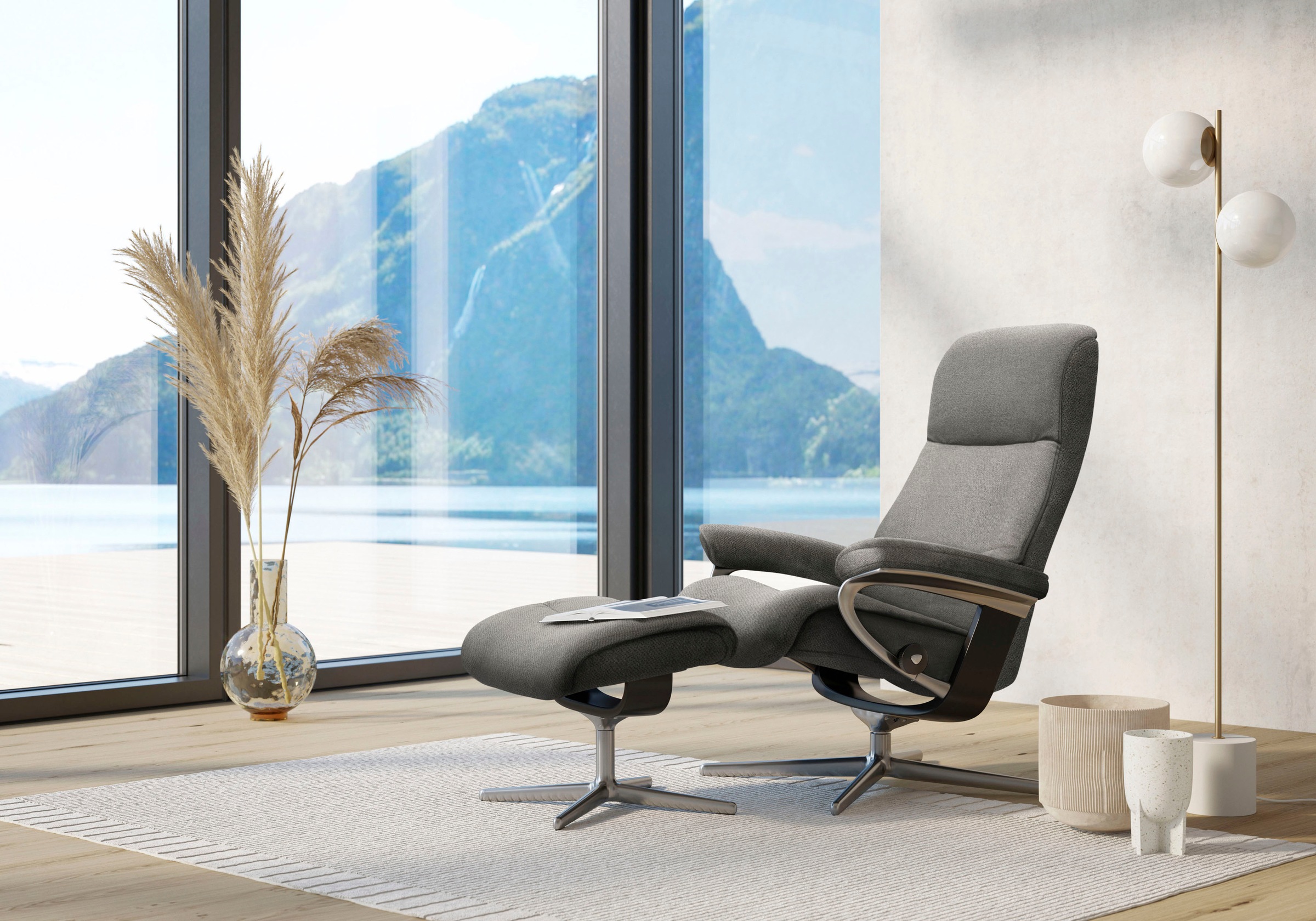 Stressless® Relaxsessel »View«, (Set, Relaxsessel mit Hocker), mit Hocker, mit Cross Base, Größe S, M & L, Holzakzent Schwarz