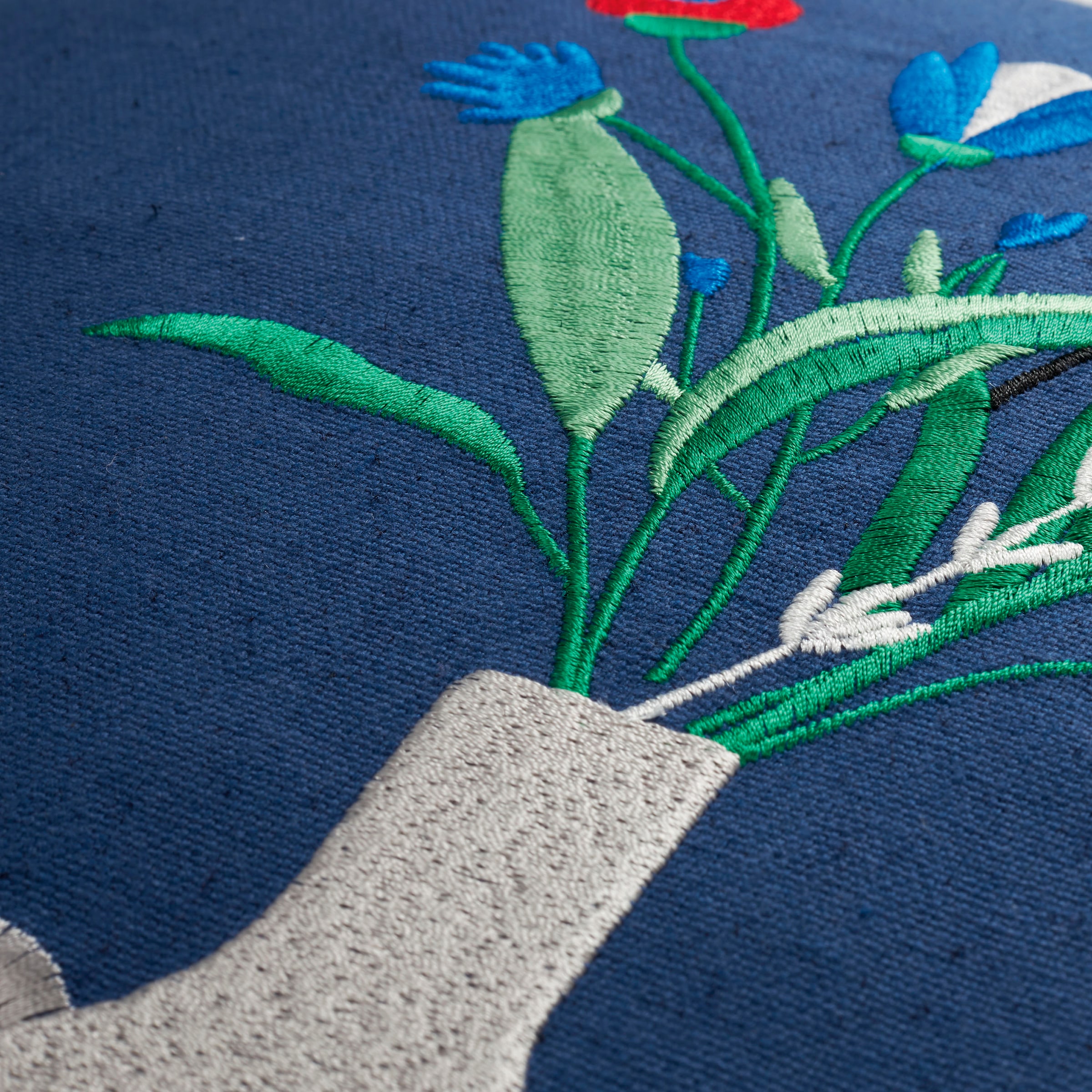 TOM TAILOR HOME Kissenbezüge »Vase«, (1 St.), mit aufwendiger Stickerei