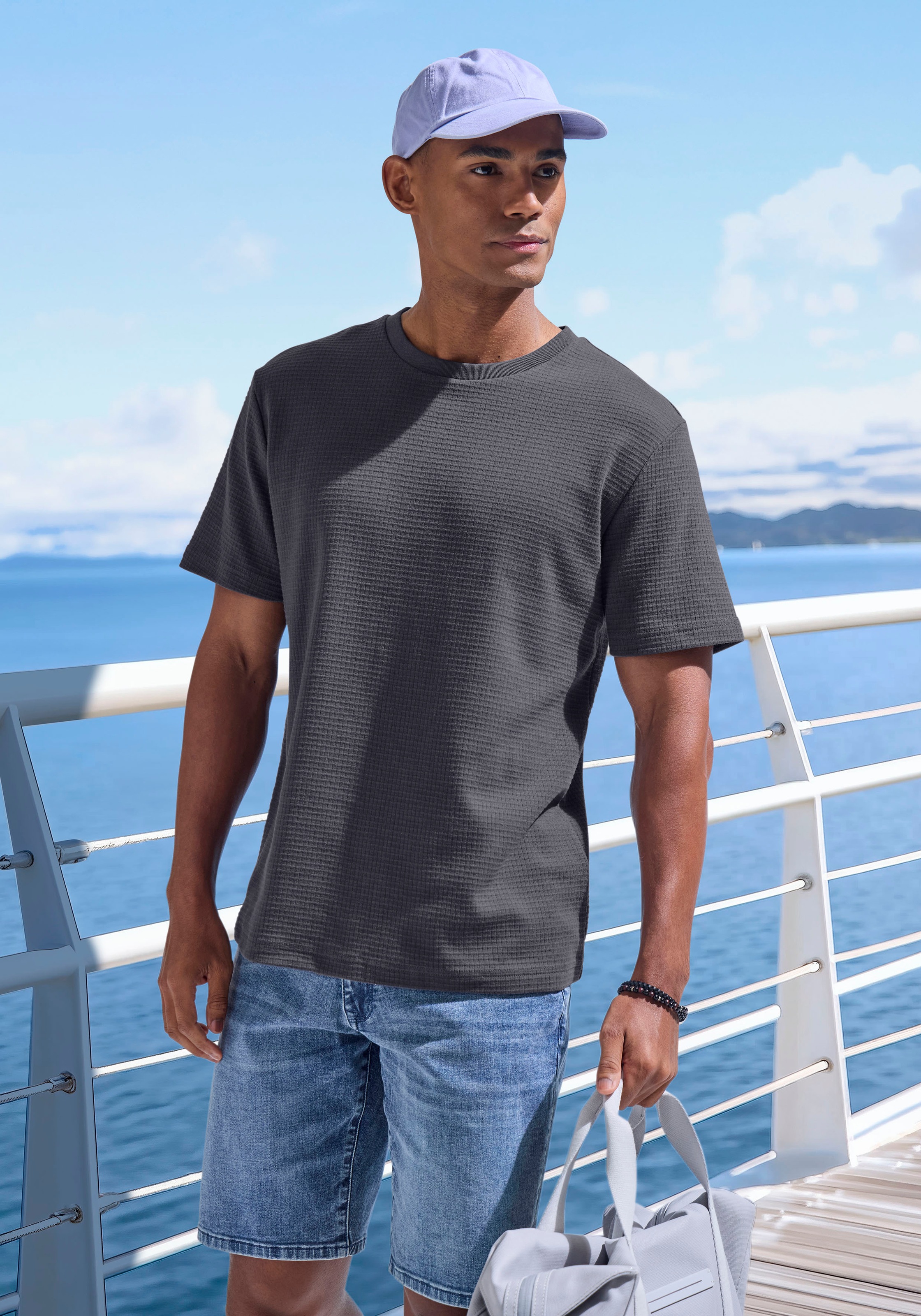 John Devin T-Shirt »mit Struktur« Rundhalsshirt mit Struktur aus Baumwoll-Mix