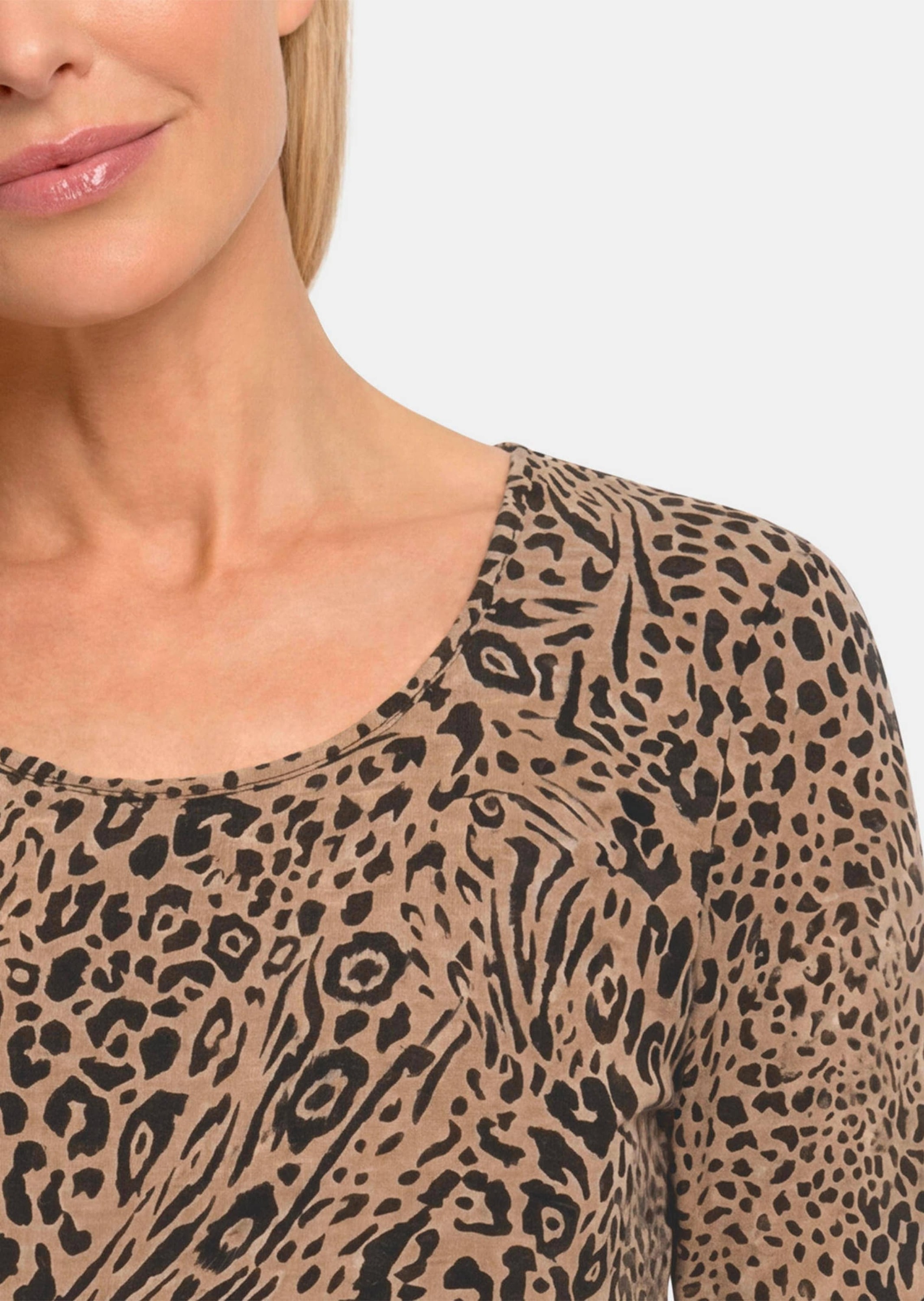 GOLDNER Kurzarmshirt »Jersey-Shirt mit Leo Print« stretchbequemer Viskosejersey