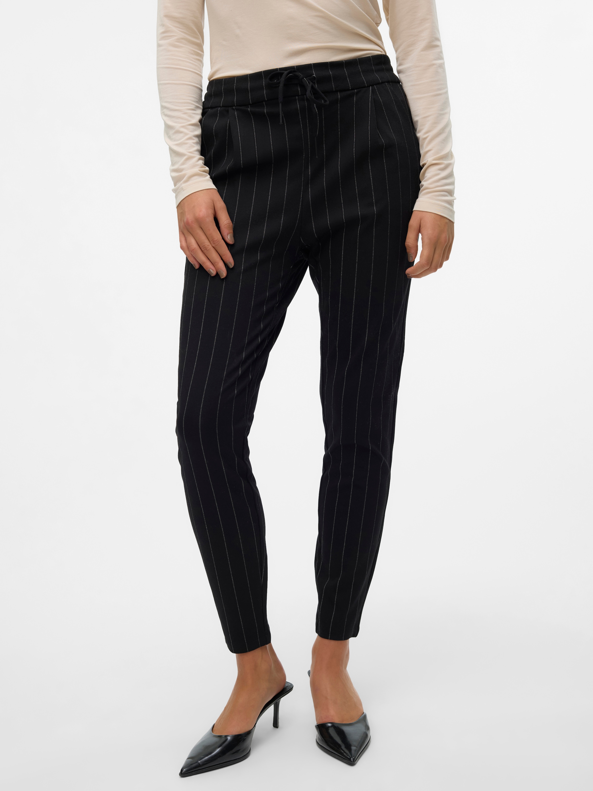 Vero Moda Jogger Pants »VMEVA MR LOOSE STRING PANT GA NOOS«, hinten mit elastischem Bündchen