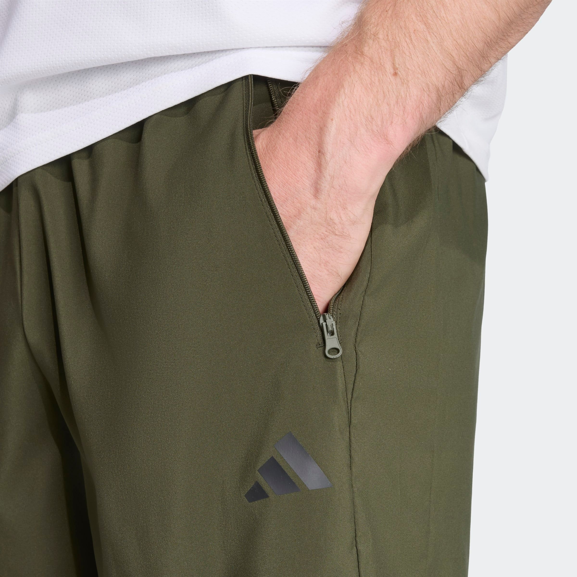 adidas Performance Shorts »TR-ES WV SHO«, (1 tlg.), Essentials Woven Trainingsshorts