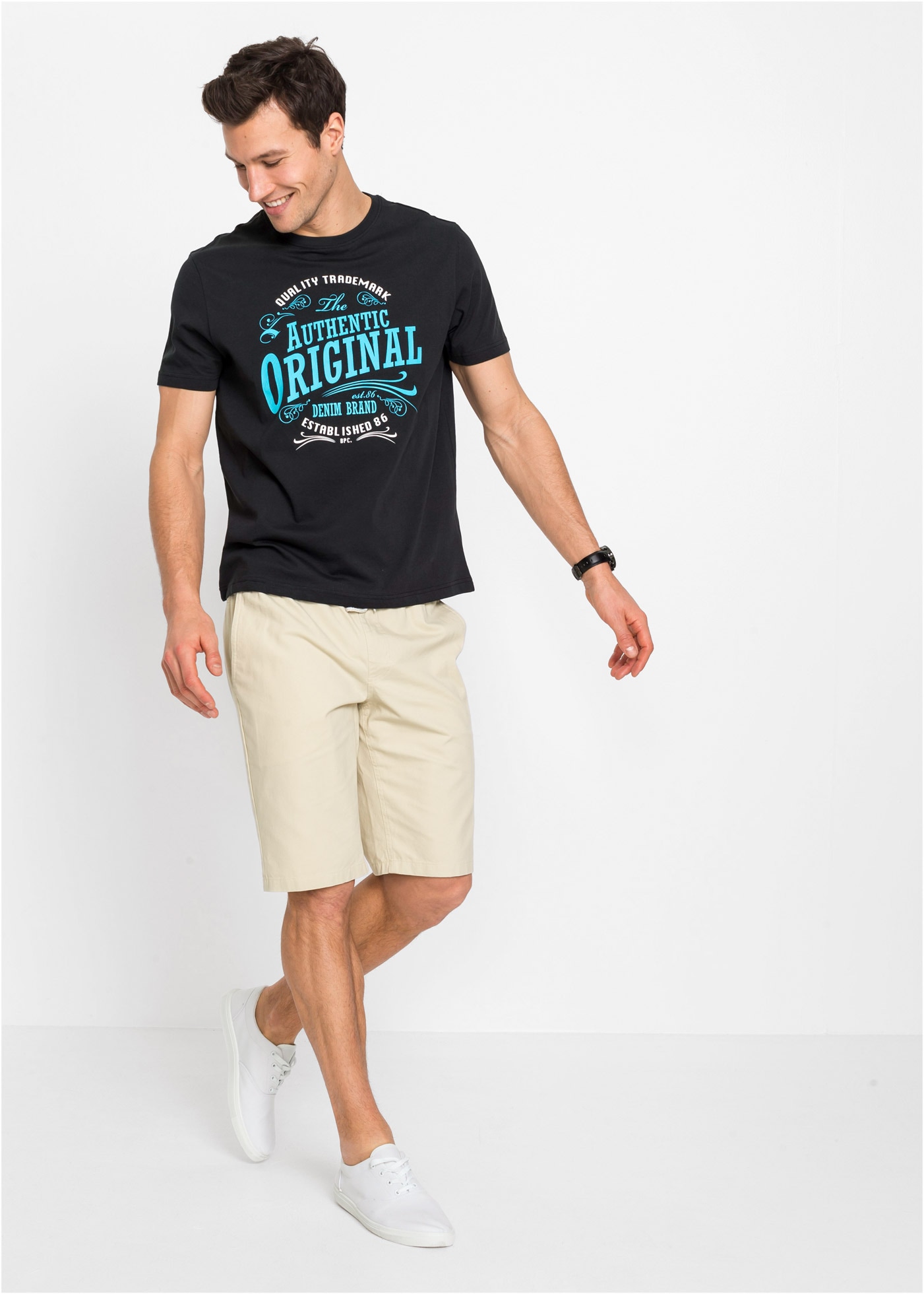 bonprix T-Shirt Packung, 2 Stk. Regular Fit, Kurzarm-Design, aus Baumwolle, mit Frontdruck