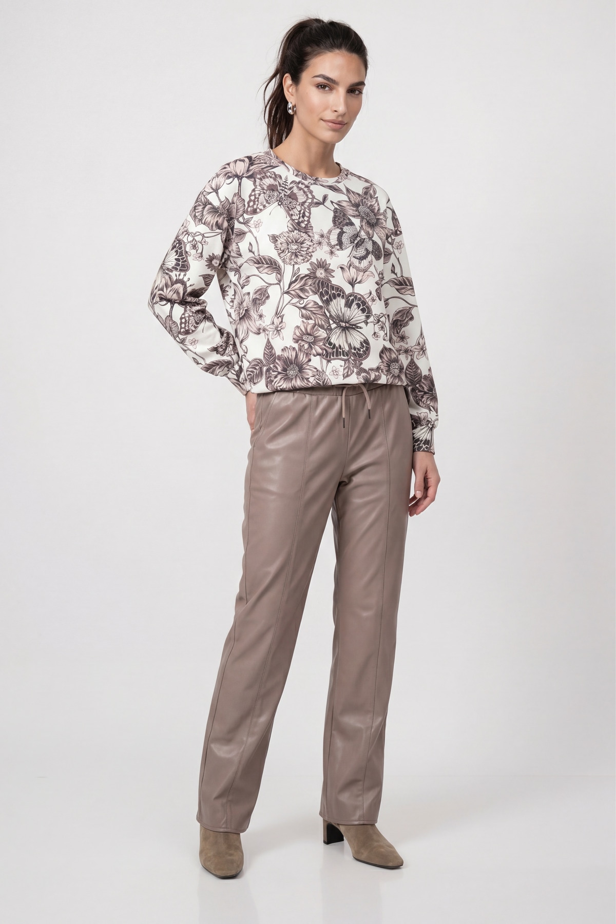Monari Sweatshirt »Sweatshirt Blume allover«, Regular fit mit Blumenmuster

