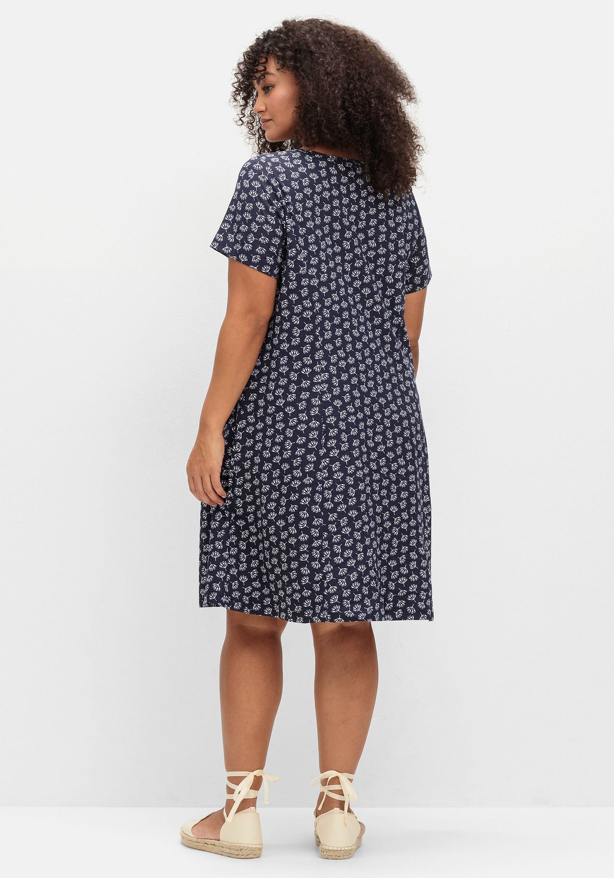 Sheego Jerseykleid »Jerseykleid mit schwingendem Rockteil«
